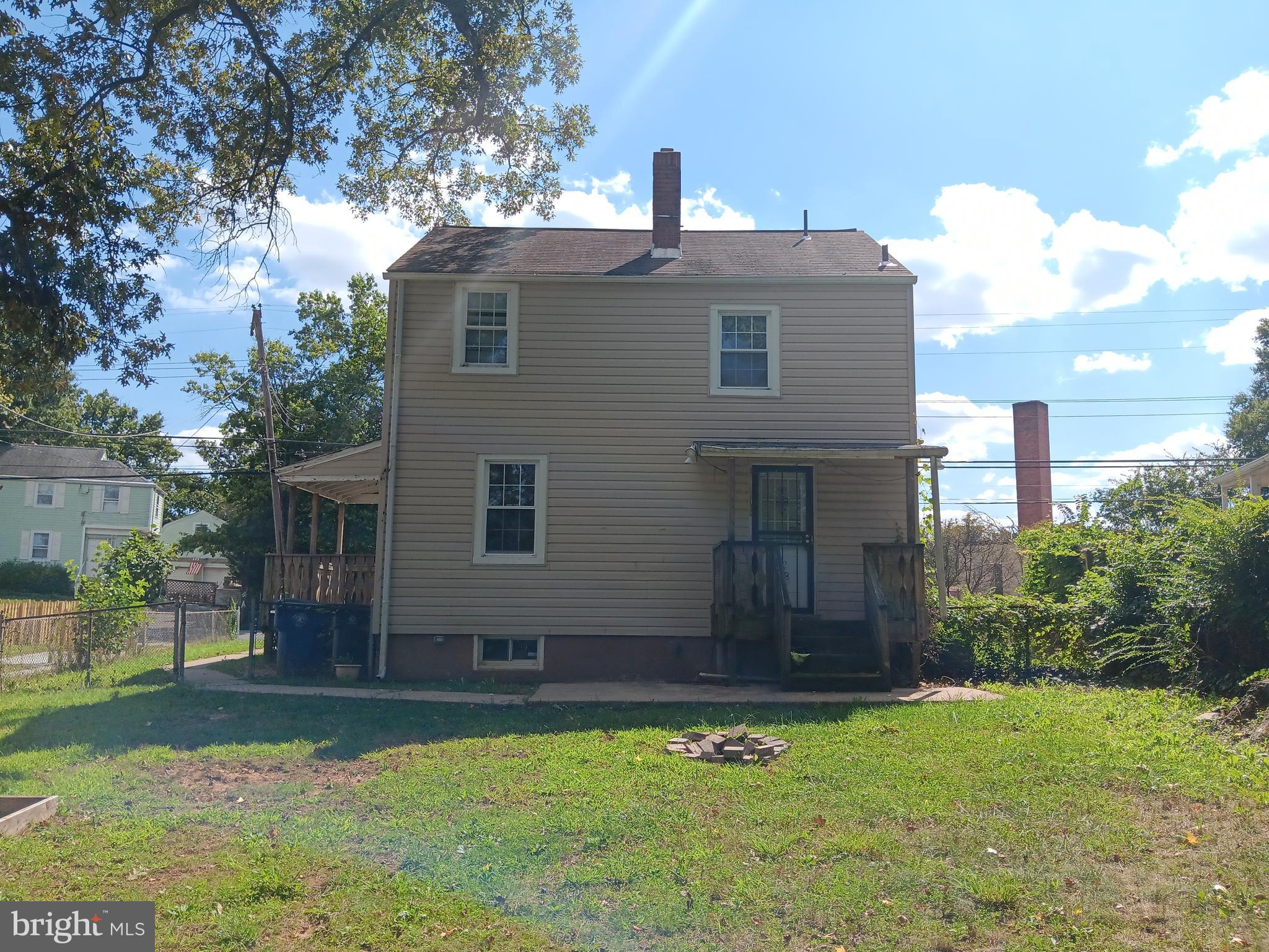 LANDOVER HILLS - Residential