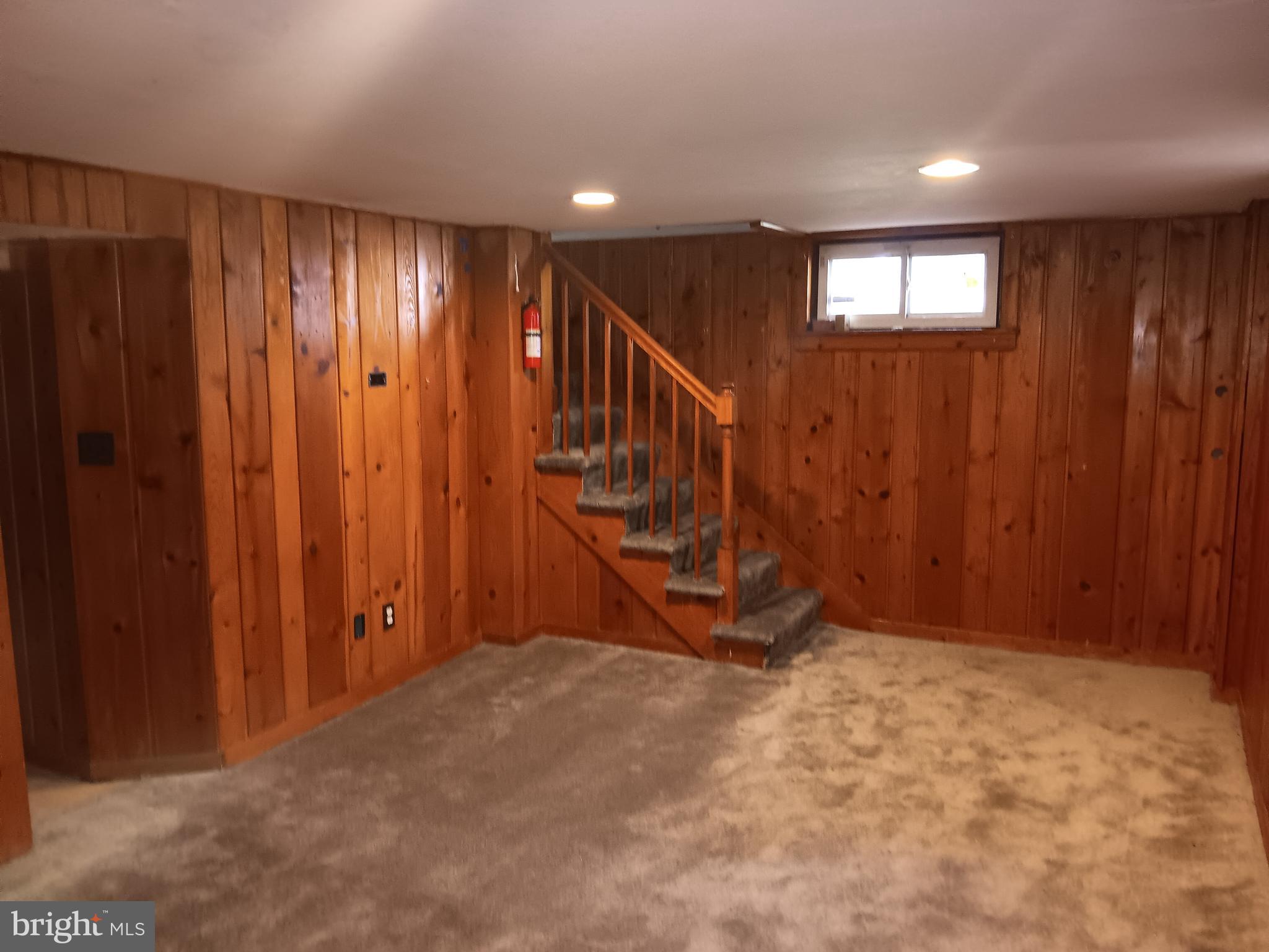 LANDOVER HILLS - Residential