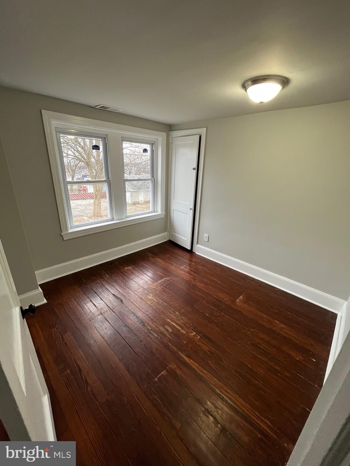 CLIFTON HEIGHTS - Residential Lease