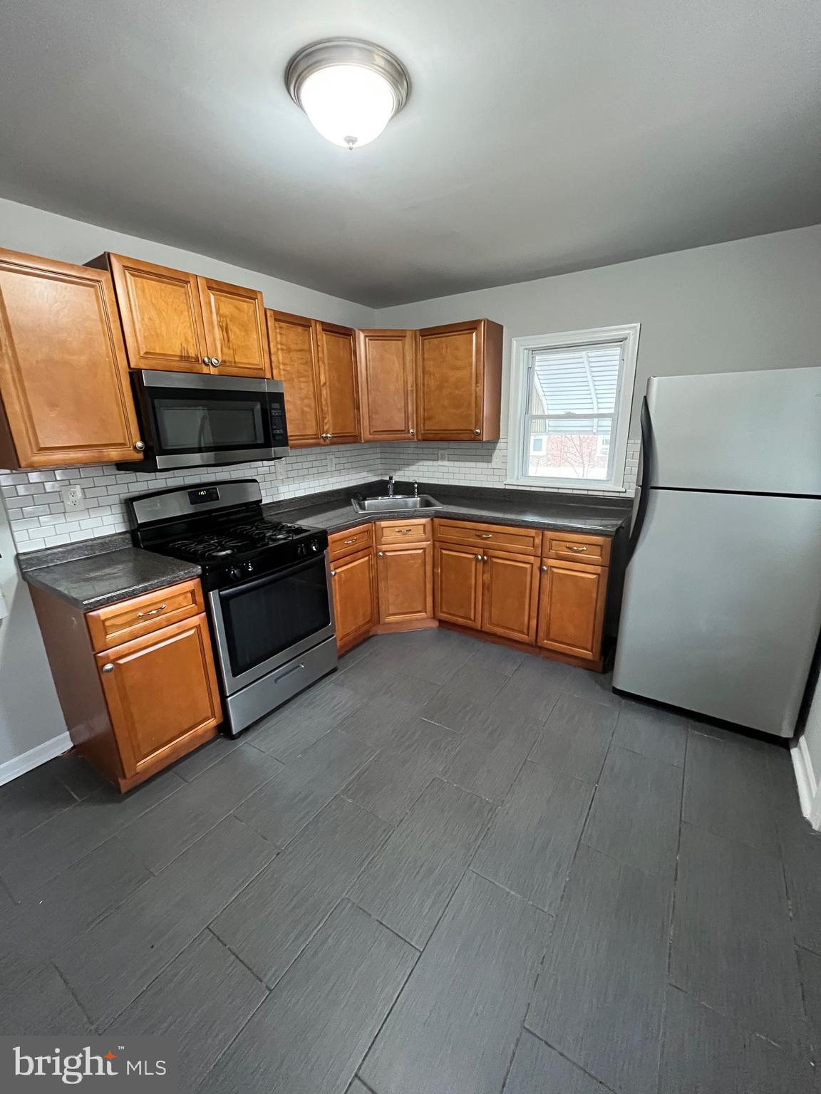 CLIFTON HEIGHTS - Residential Lease