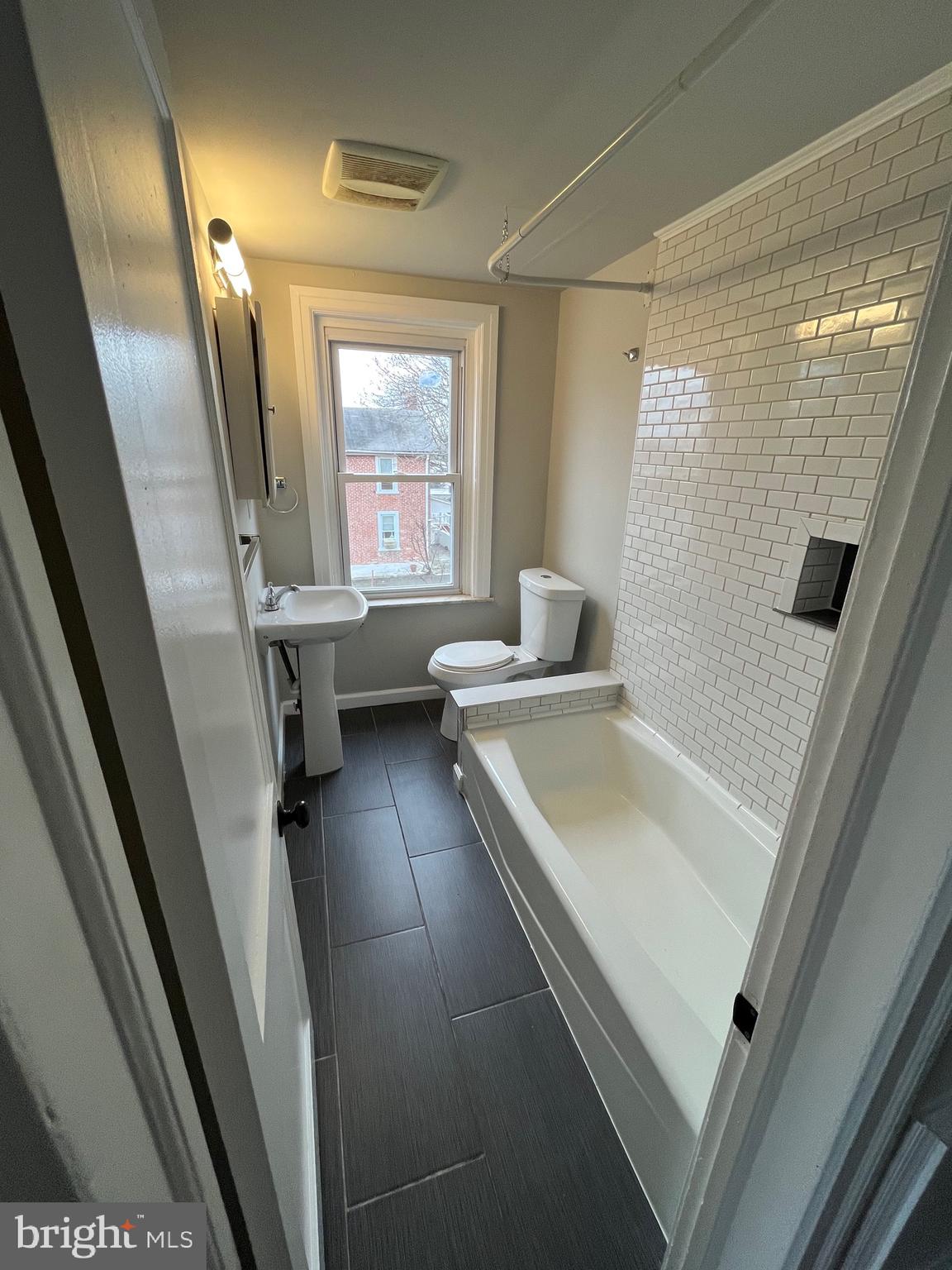 CLIFTON HEIGHTS - Residential Lease