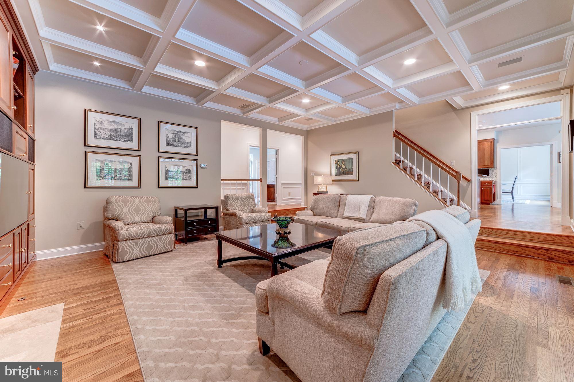 WOLF RUN - Residential