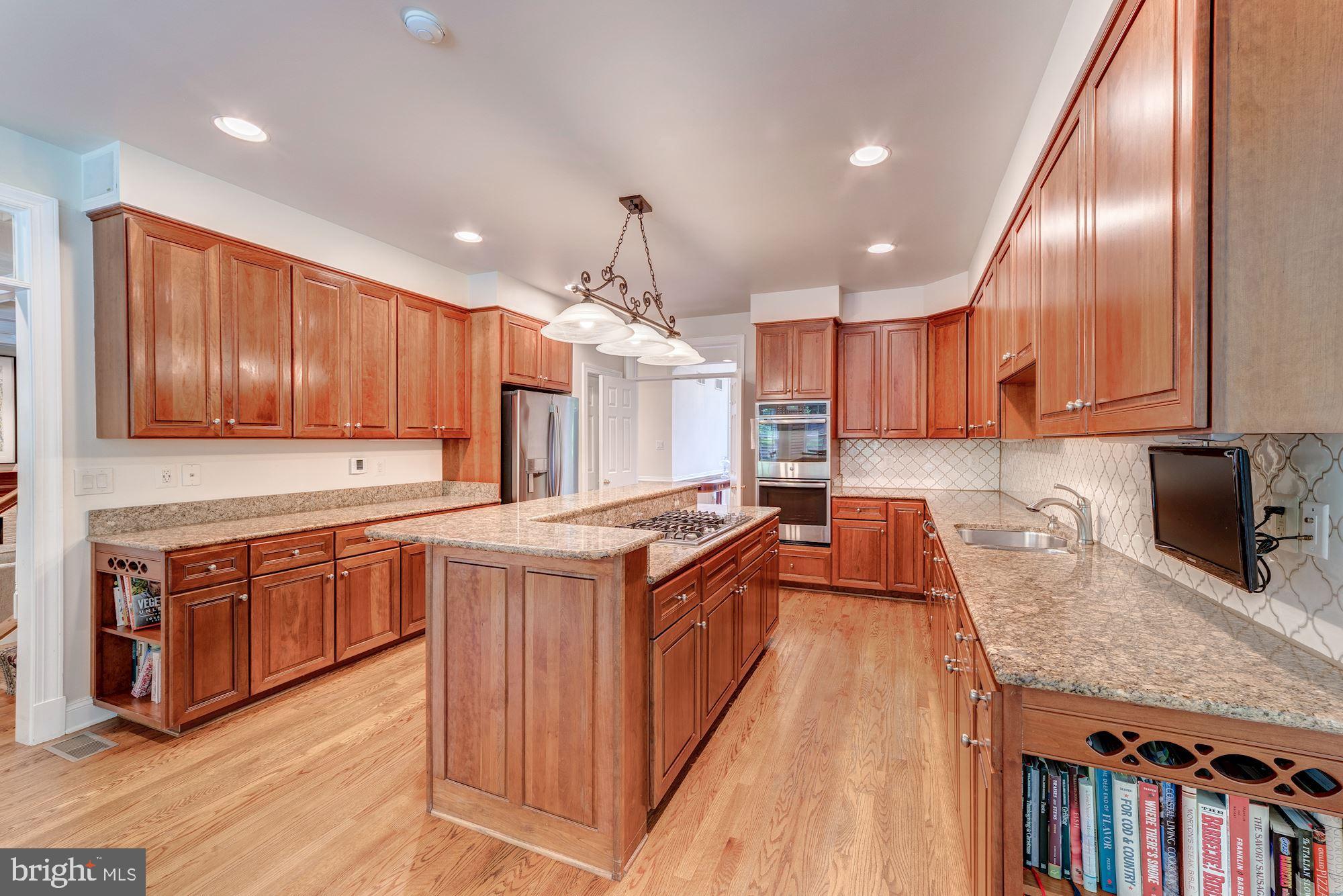 WOLF RUN - Residential