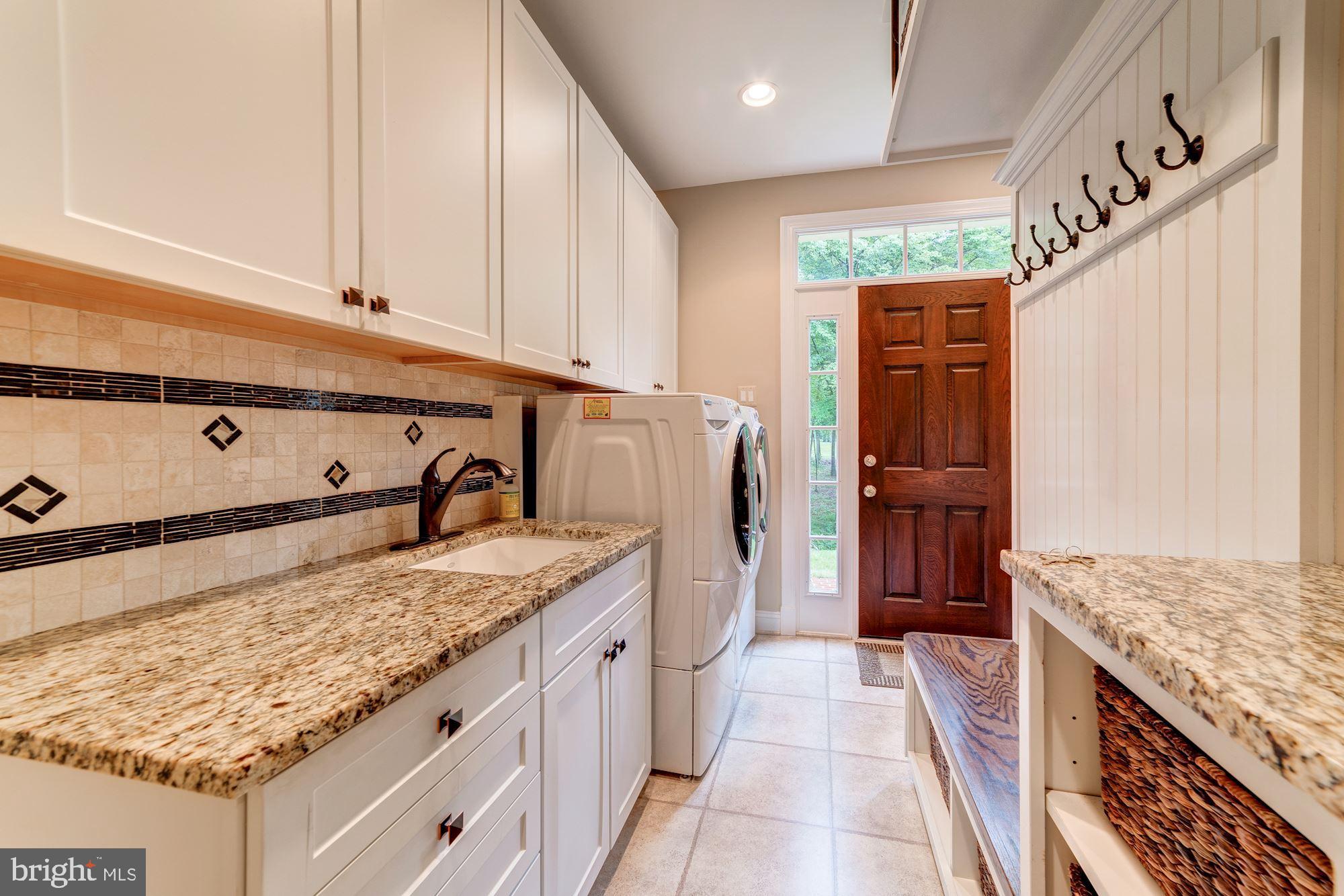 WOLF RUN - Residential