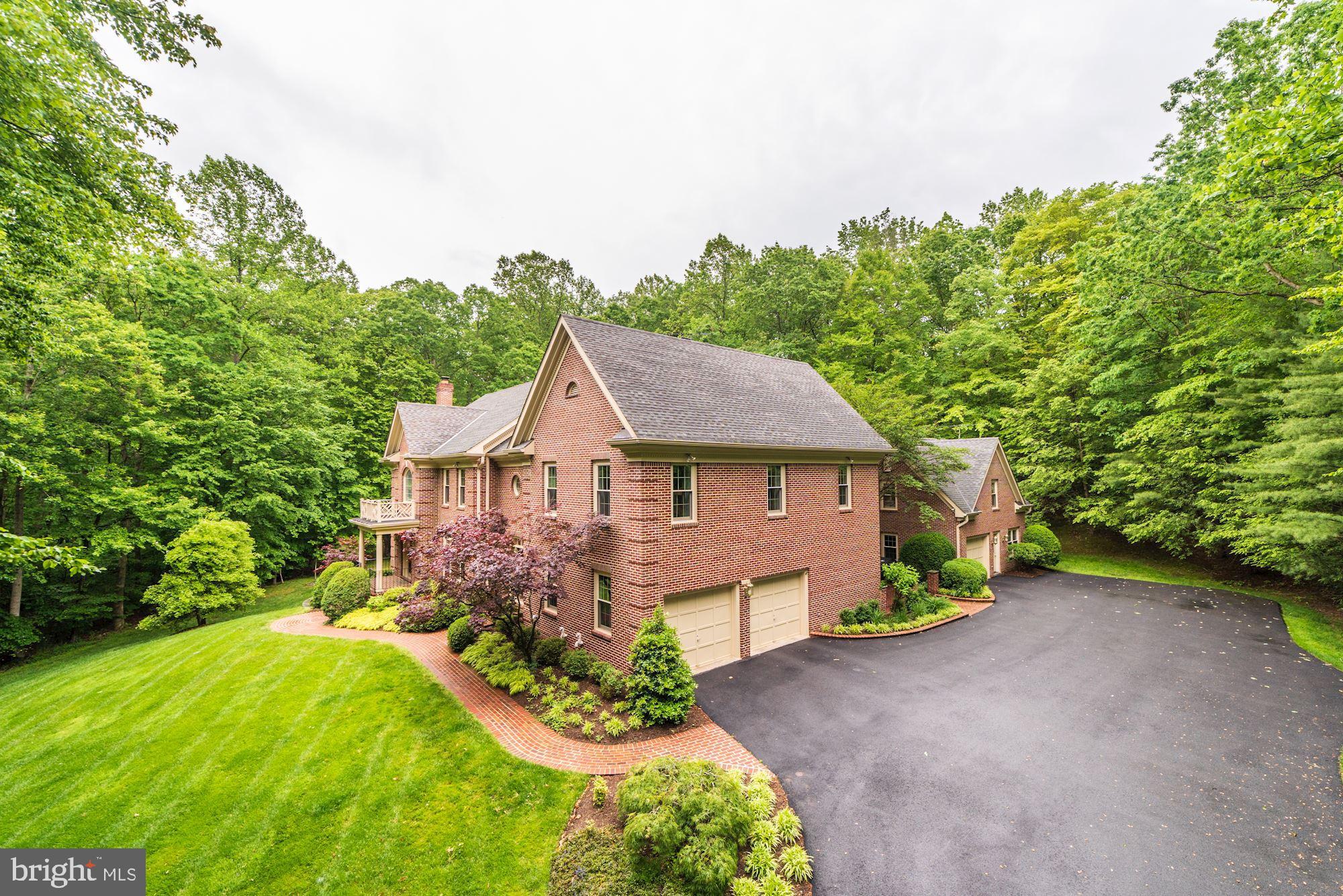 WOLF RUN - Residential