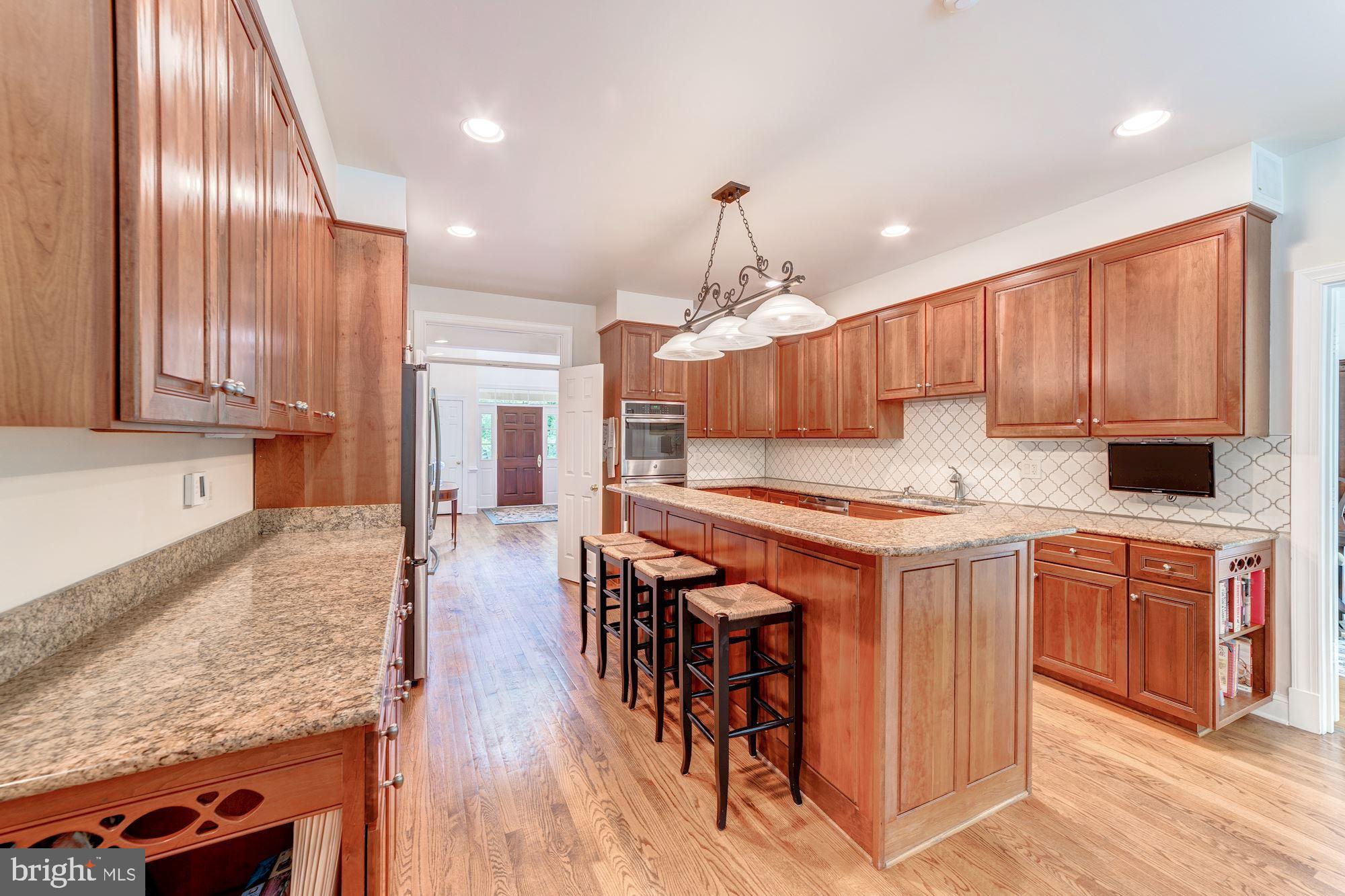 WOLF RUN - Residential