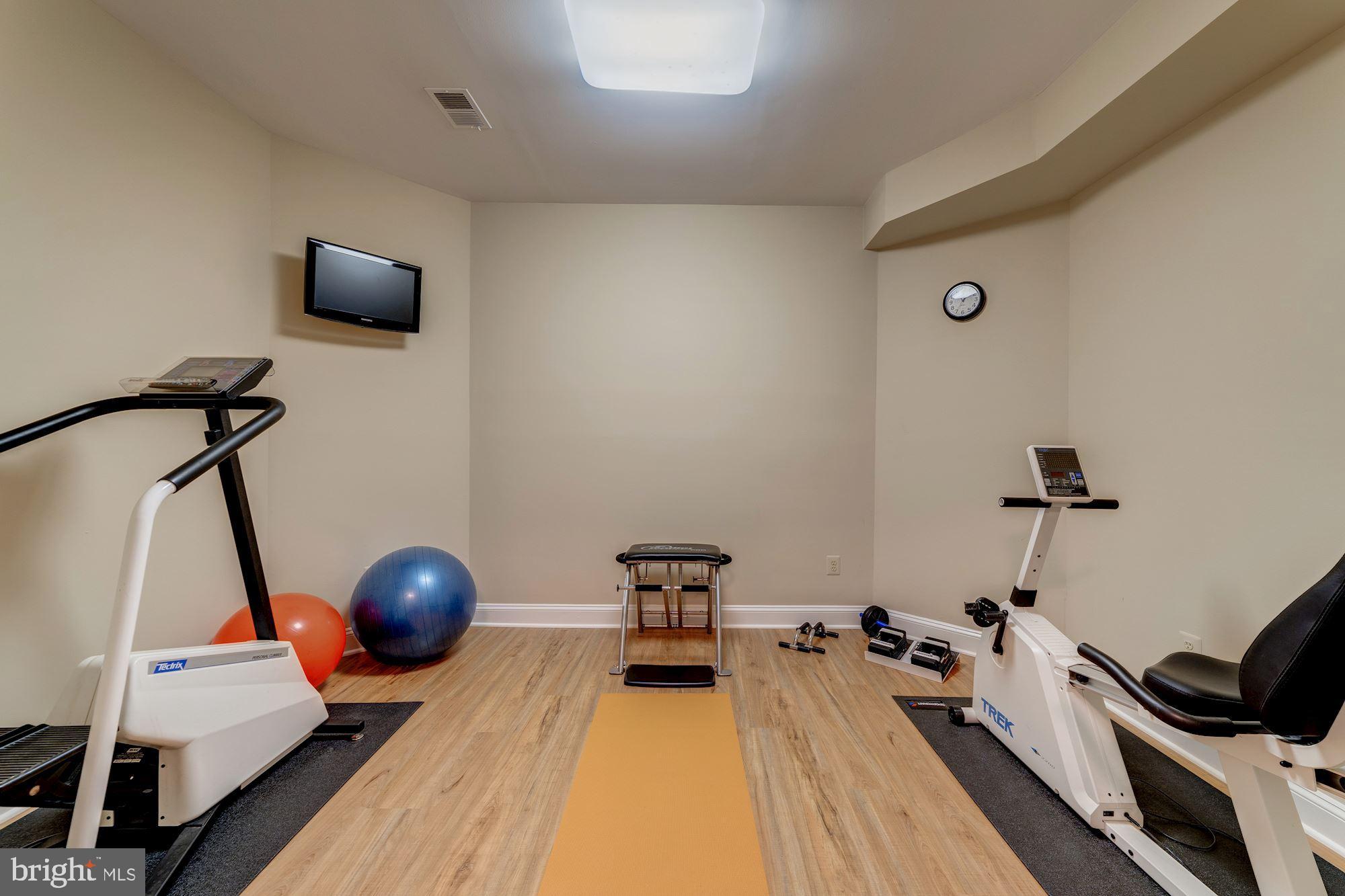 WOLF RUN - Residential