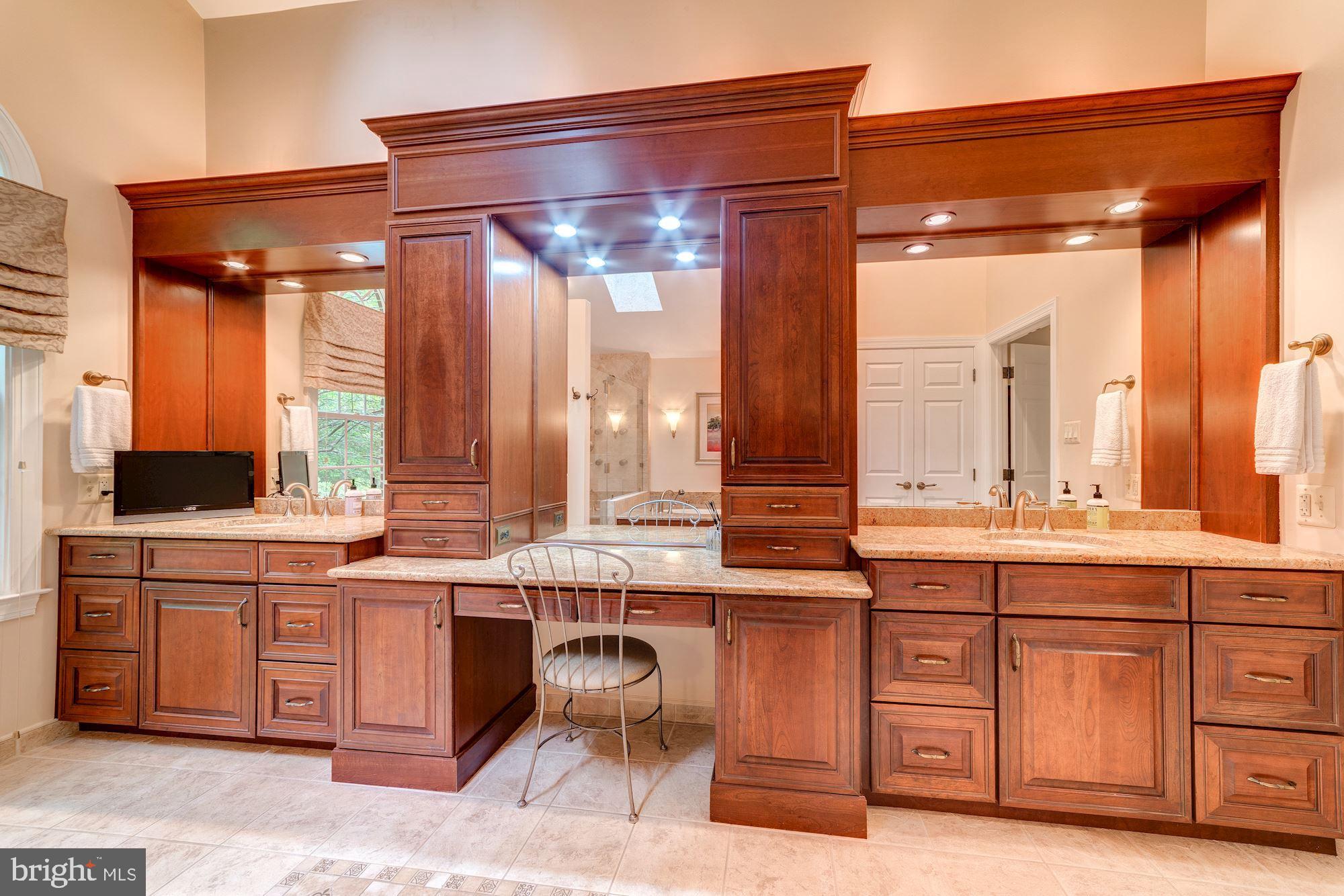 WOLF RUN - Residential