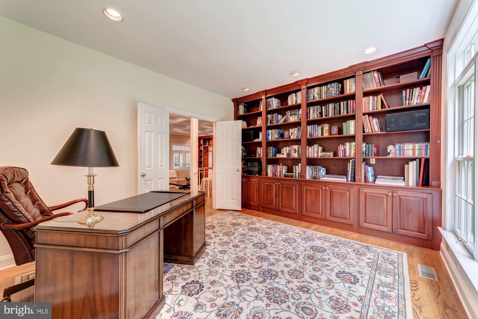 WOLF RUN - Residential