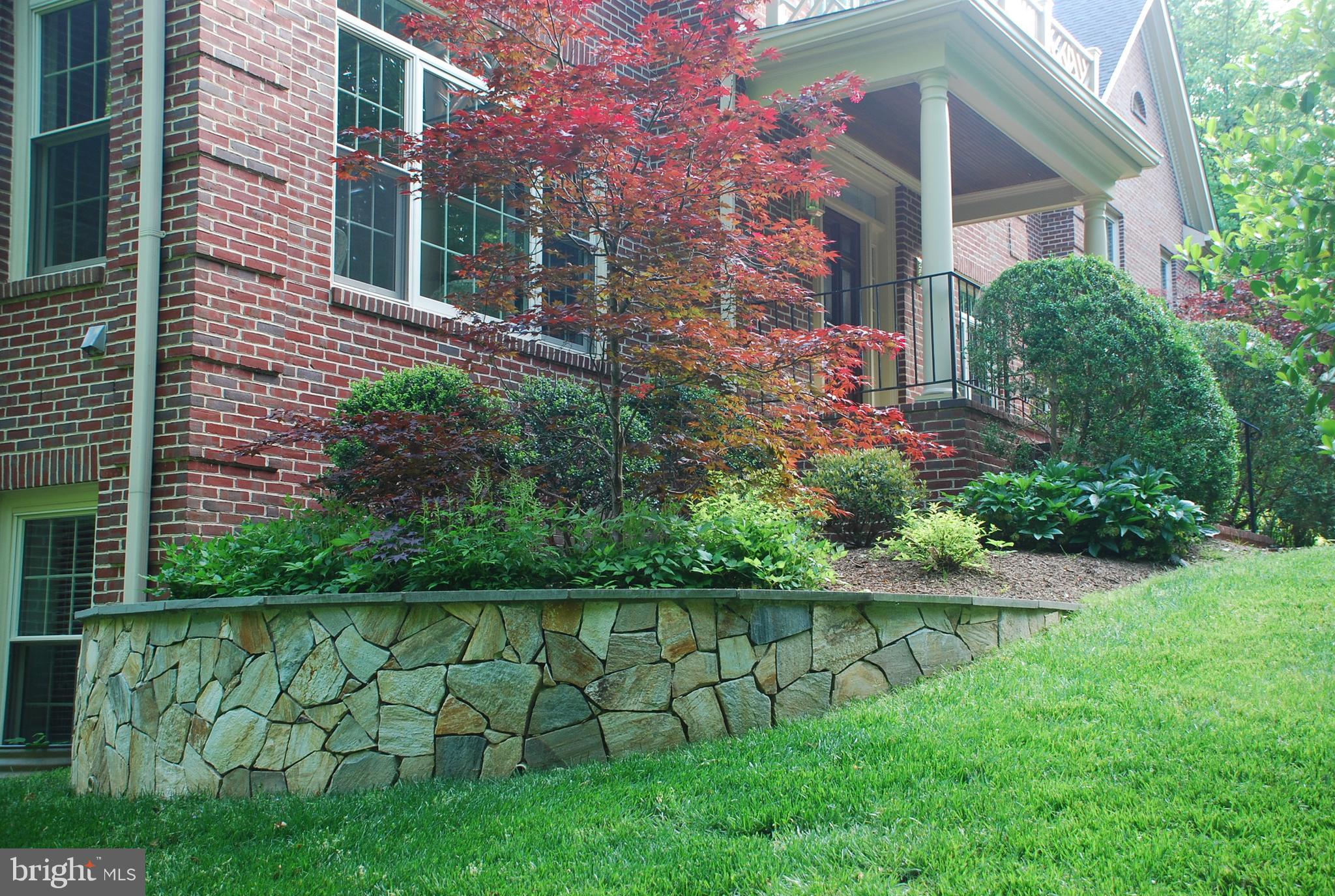 WOLF RUN - Residential