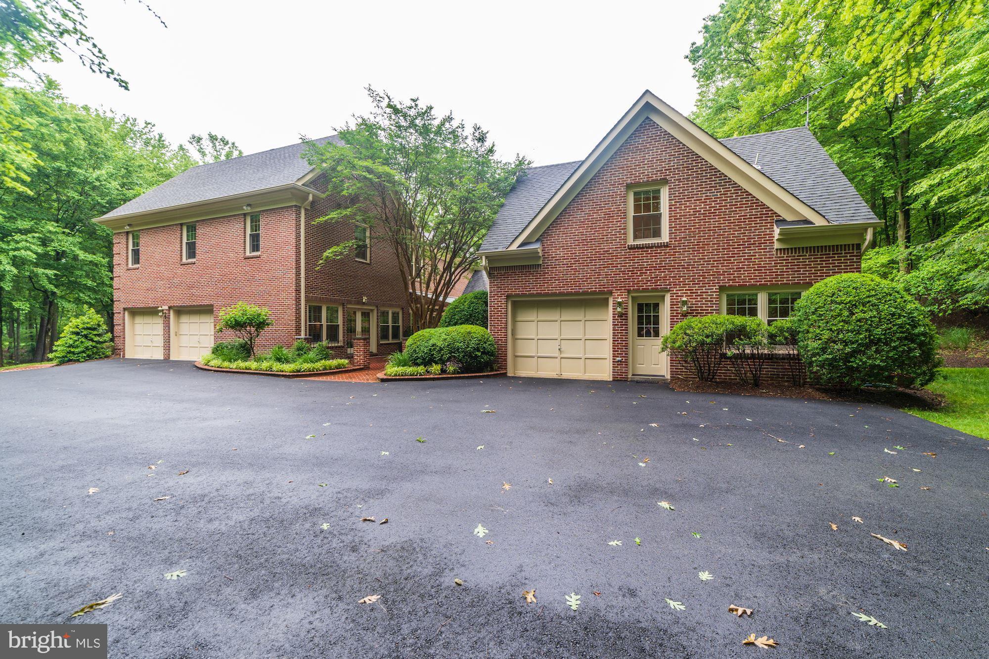 WOLF RUN - Residential