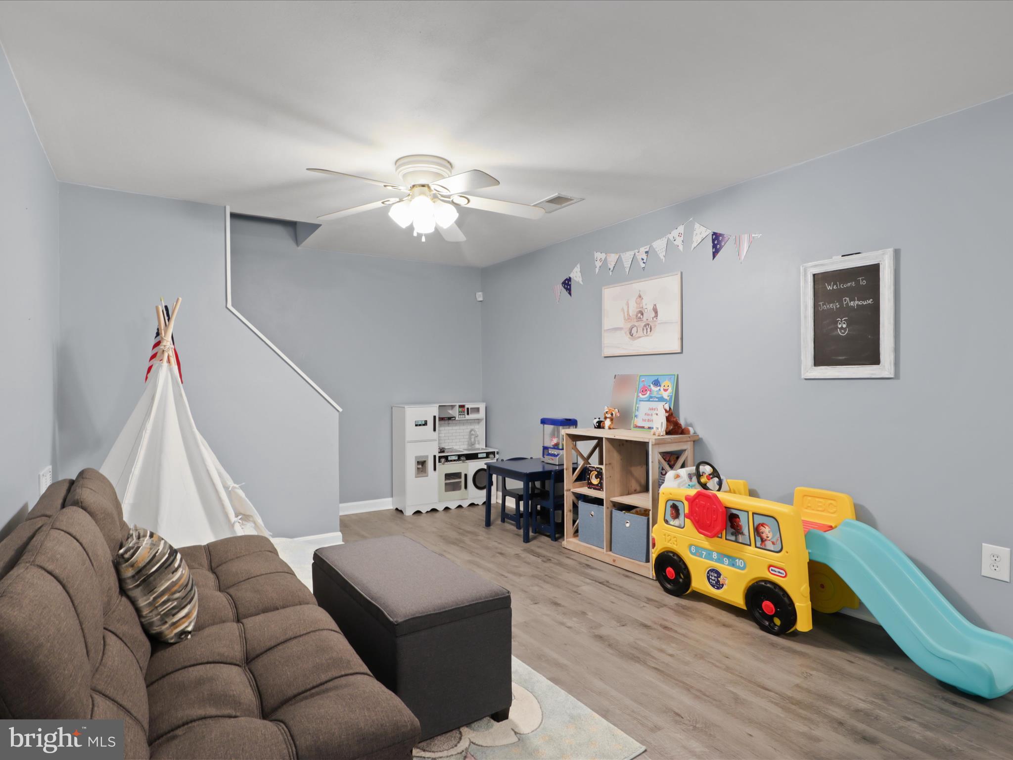 LAKE RIDGE- OAKWOOD - Residential