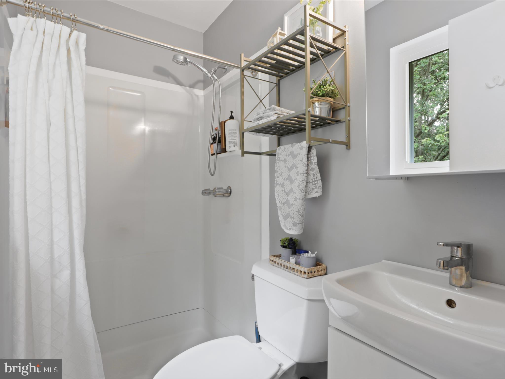 LAKE RIDGE- OAKWOOD - Residential