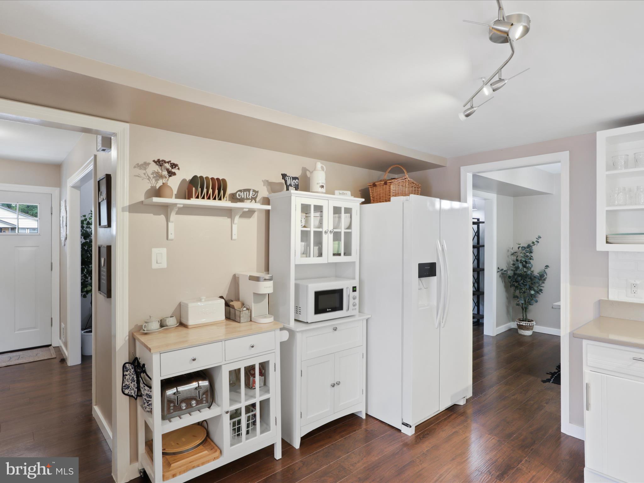 LAKE RIDGE- OAKWOOD - Residential