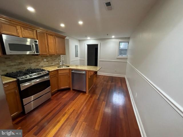 FITLER SQUARE - Residential Lease