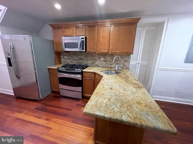 FITLER SQUARE - Residential Lease