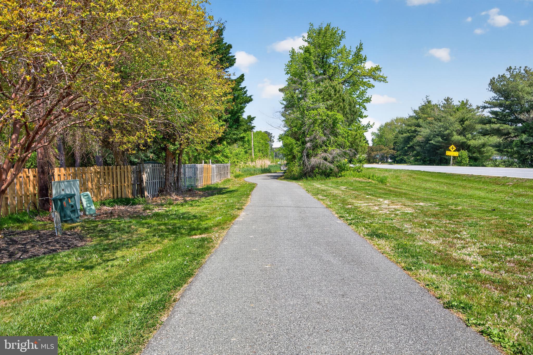 QUEEN ANNE COLONY - Residential
