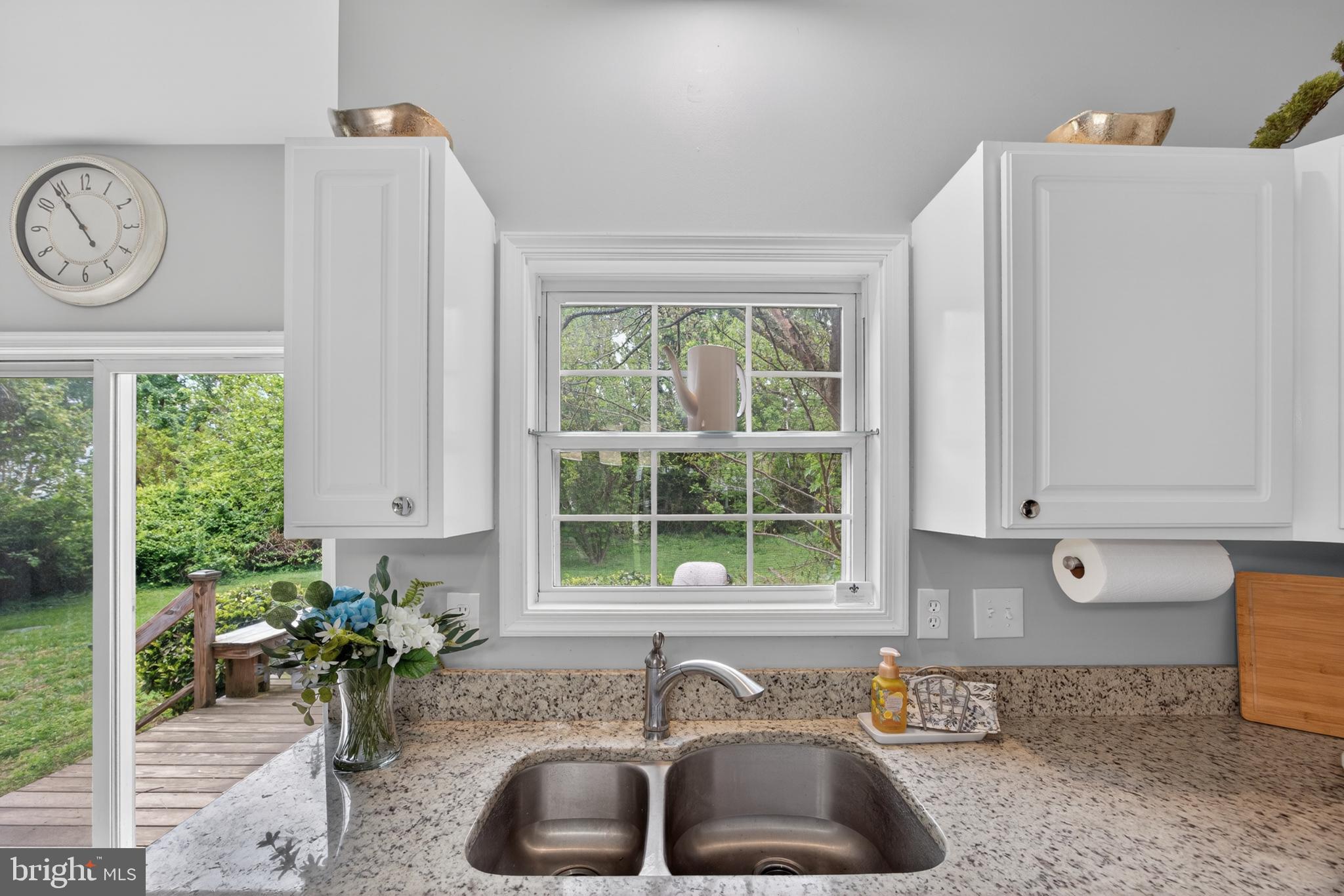 QUEEN ANNE COLONY - Residential