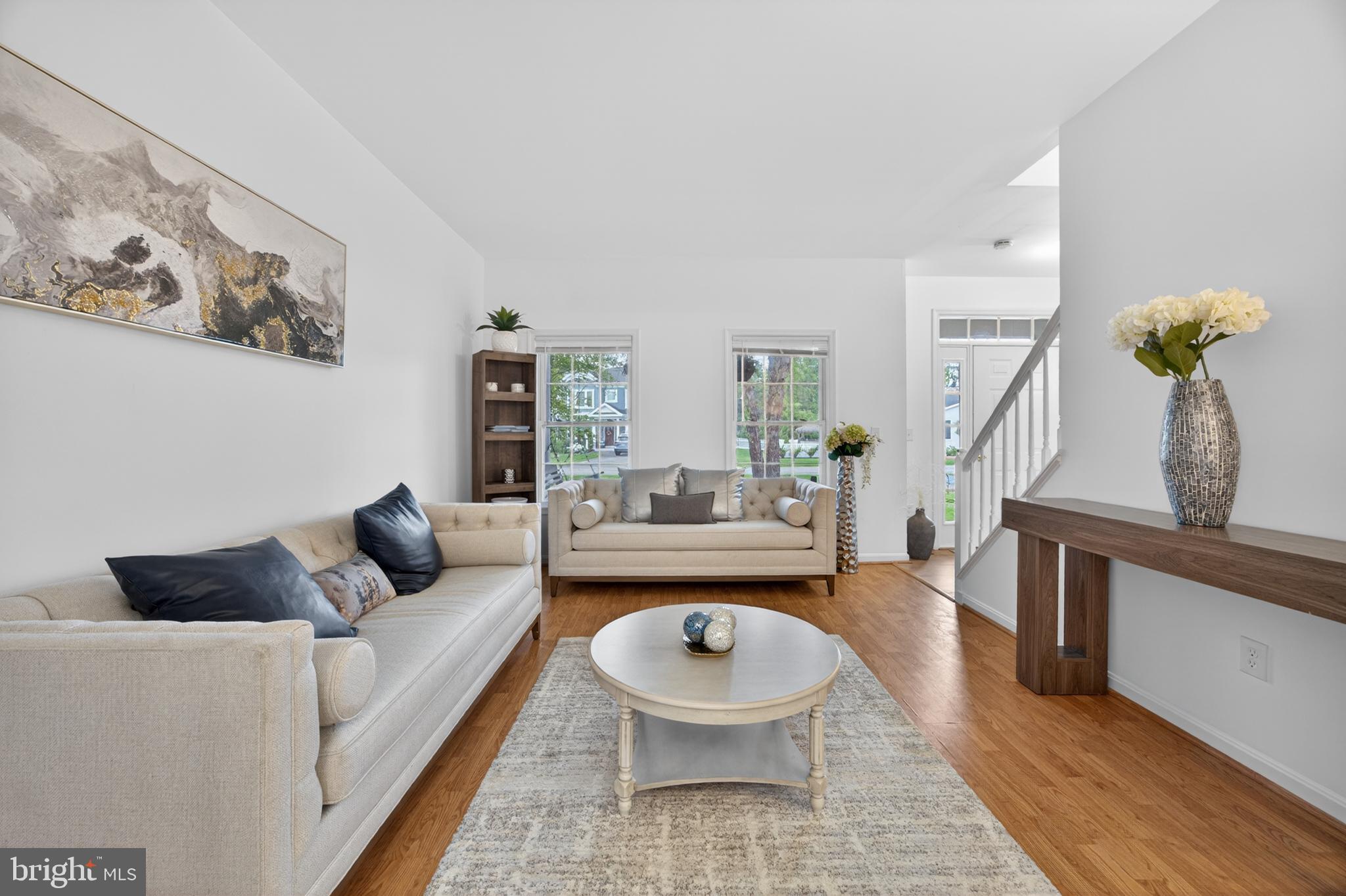 QUEEN ANNE COLONY - Residential