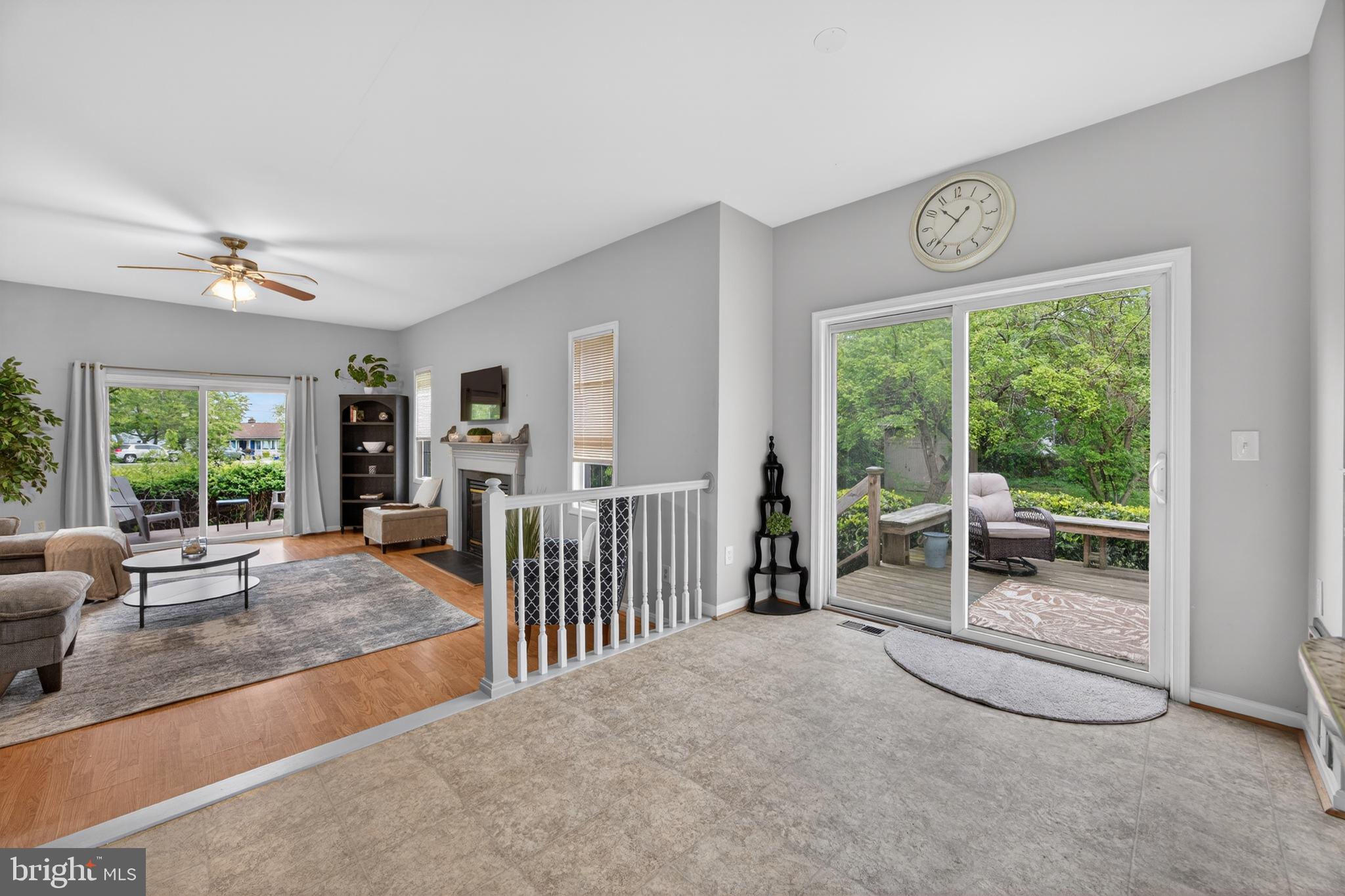 QUEEN ANNE COLONY - Residential