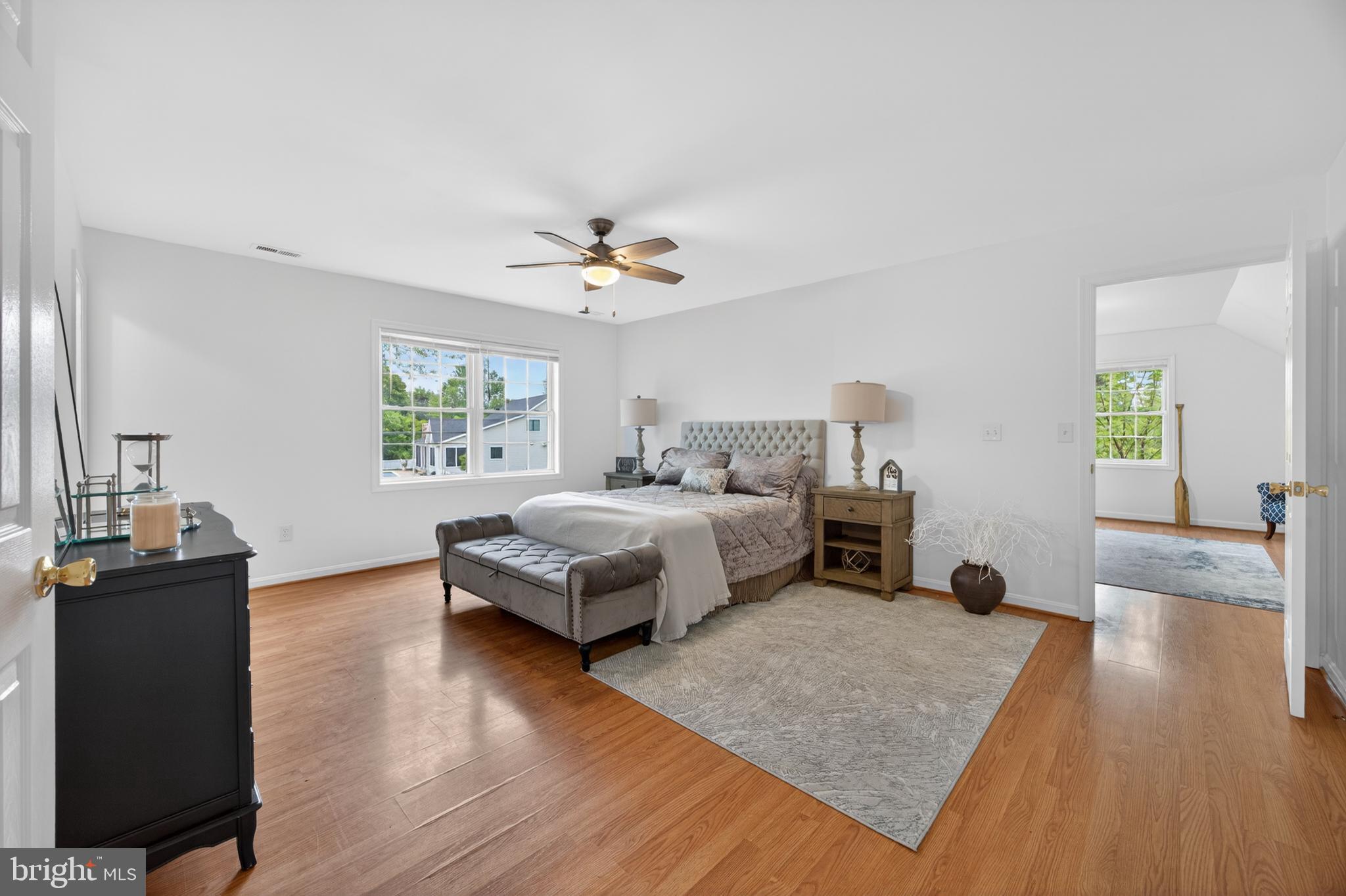 QUEEN ANNE COLONY - Residential