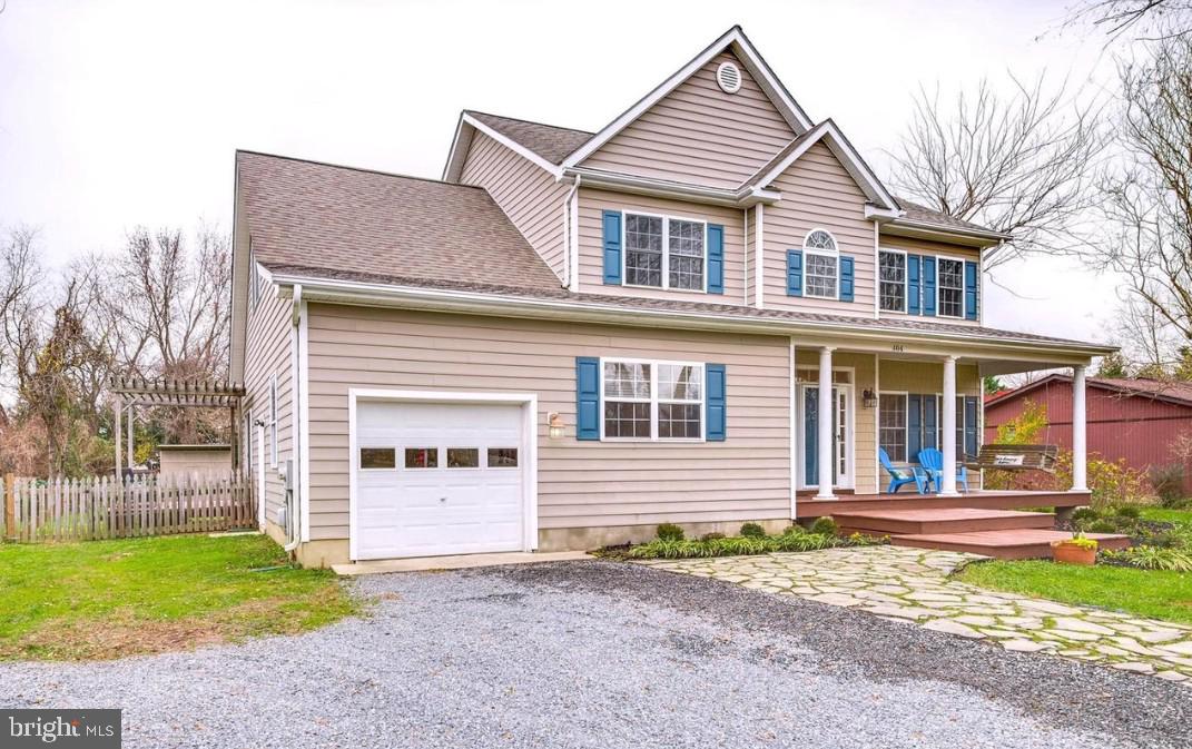 QUEEN ANNE COLONY - Residential