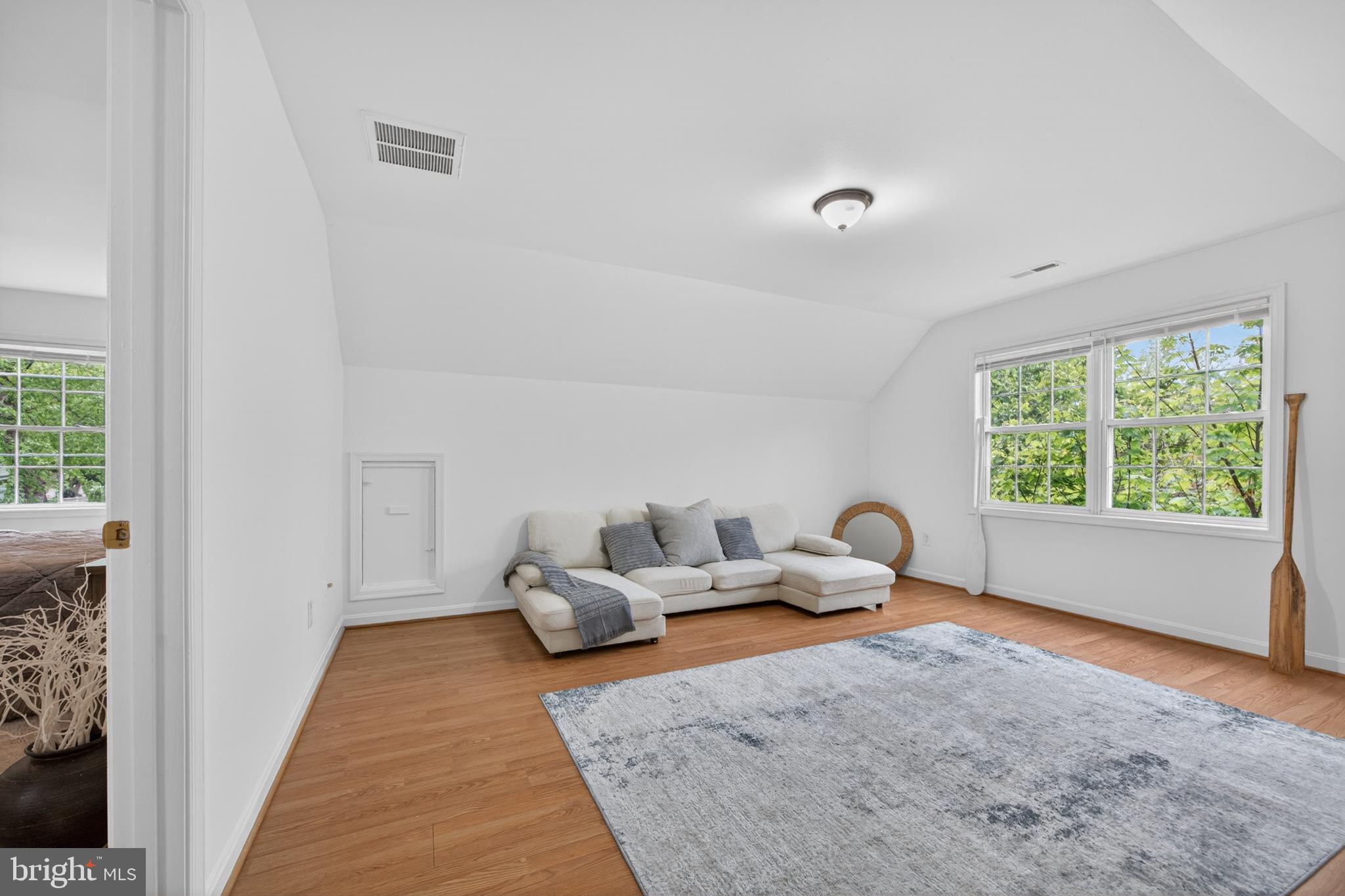 QUEEN ANNE COLONY - Residential