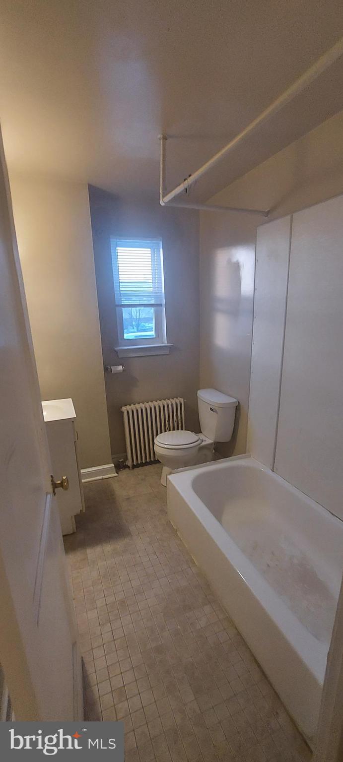 DAMASCUS OUTSIDE - Residential Lease