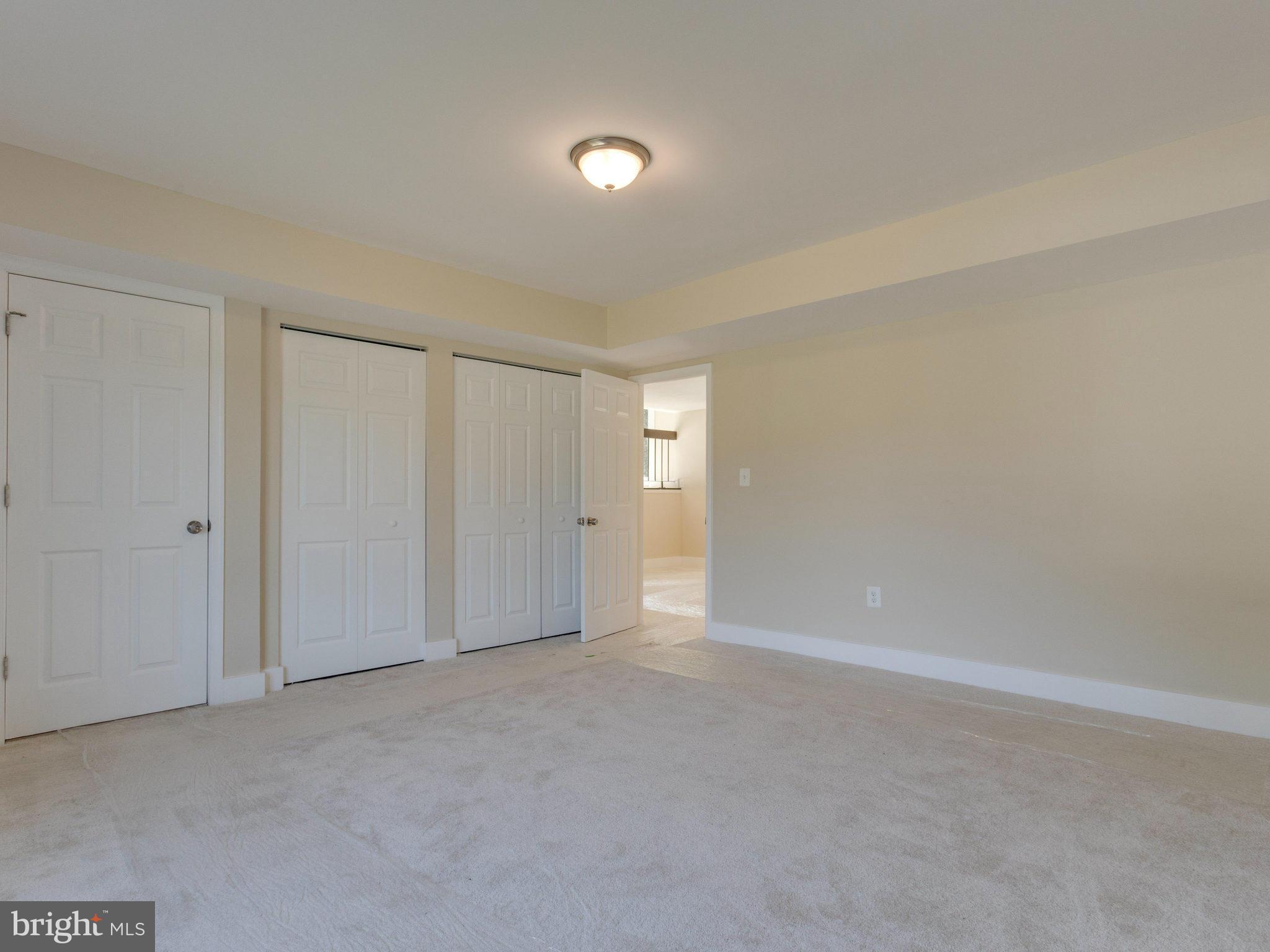 SOUTHERN GROVE - Residential