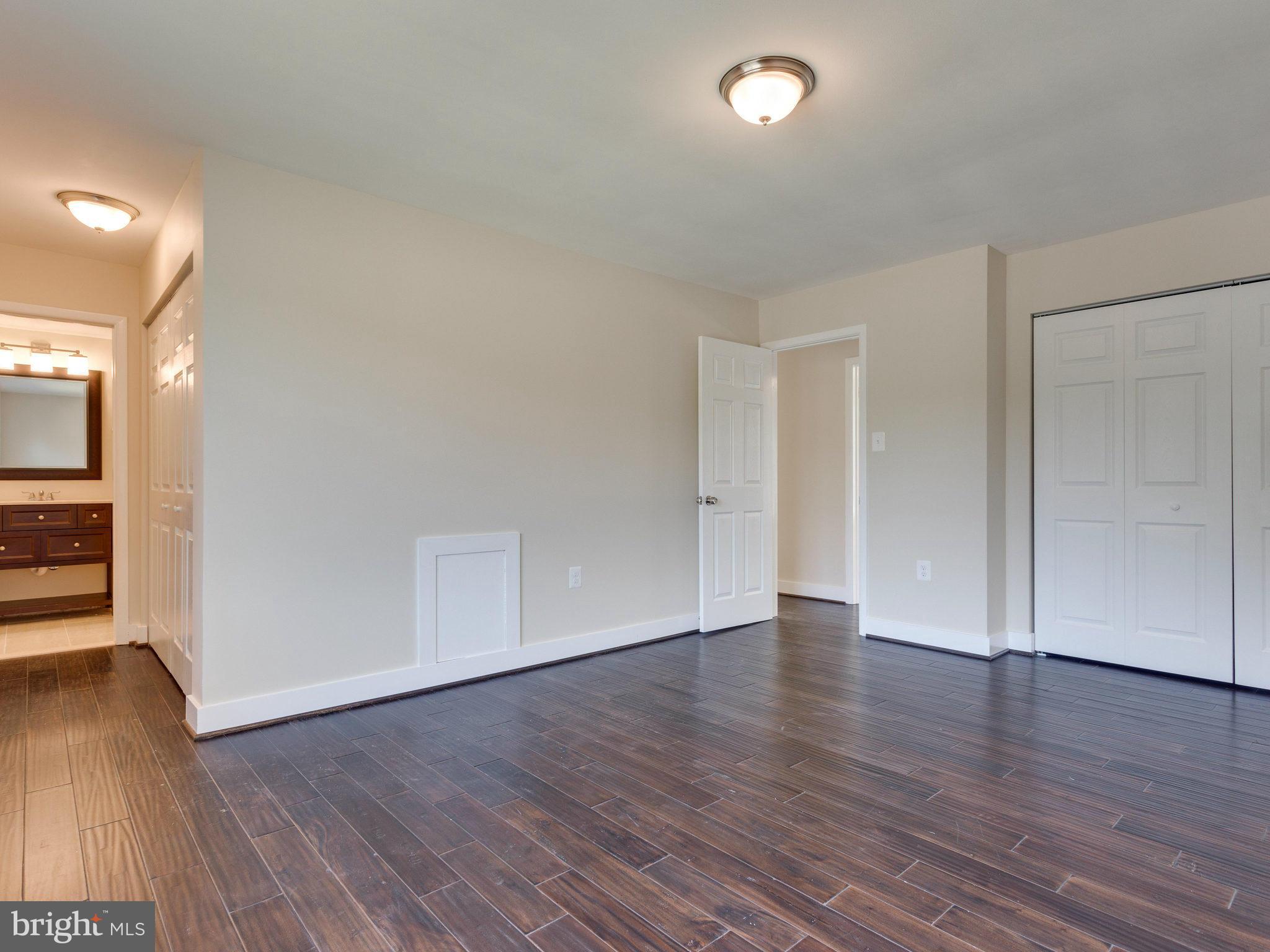 SOUTHERN GROVE - Residential