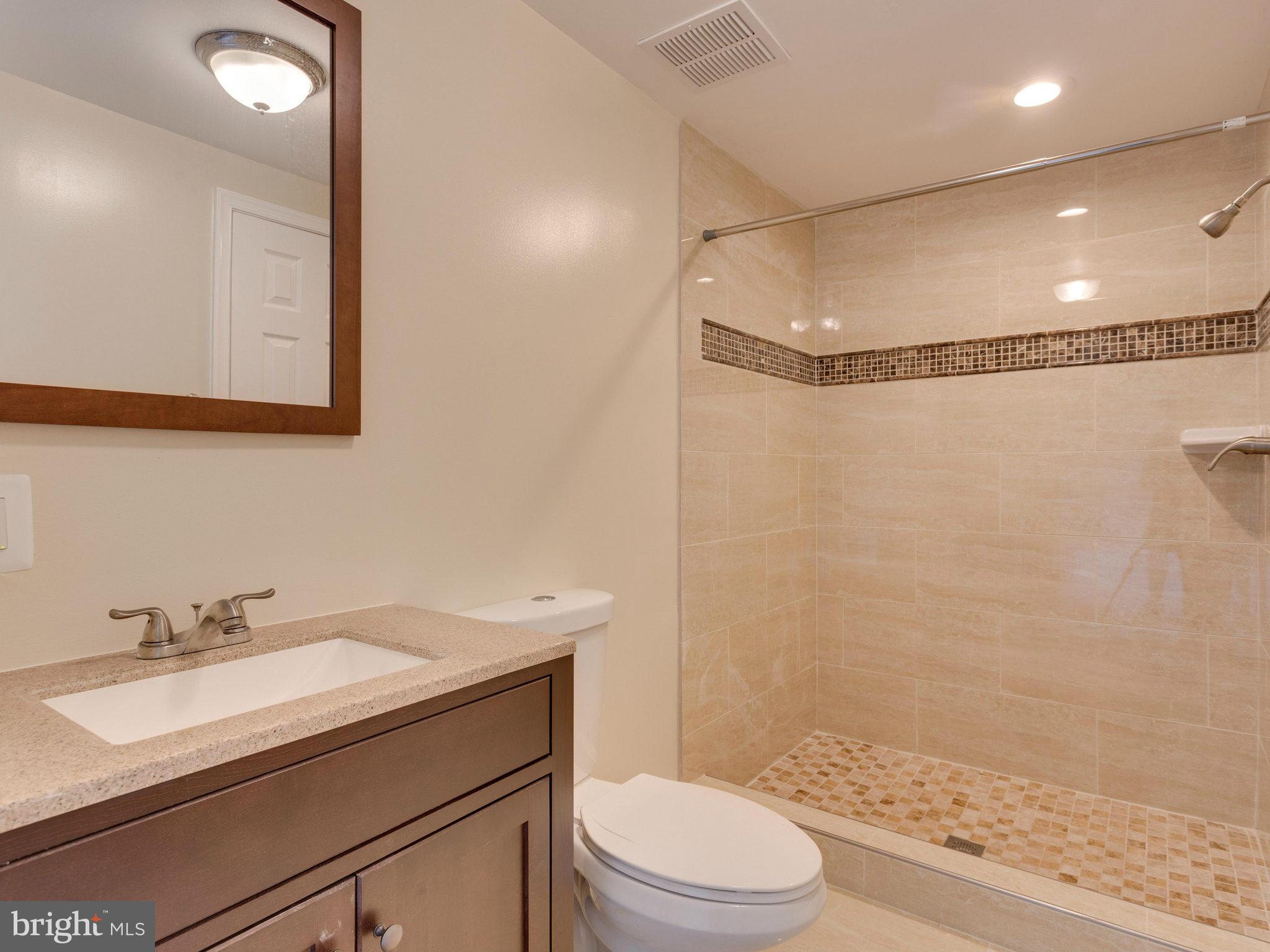 SOUTHERN GROVE - Residential