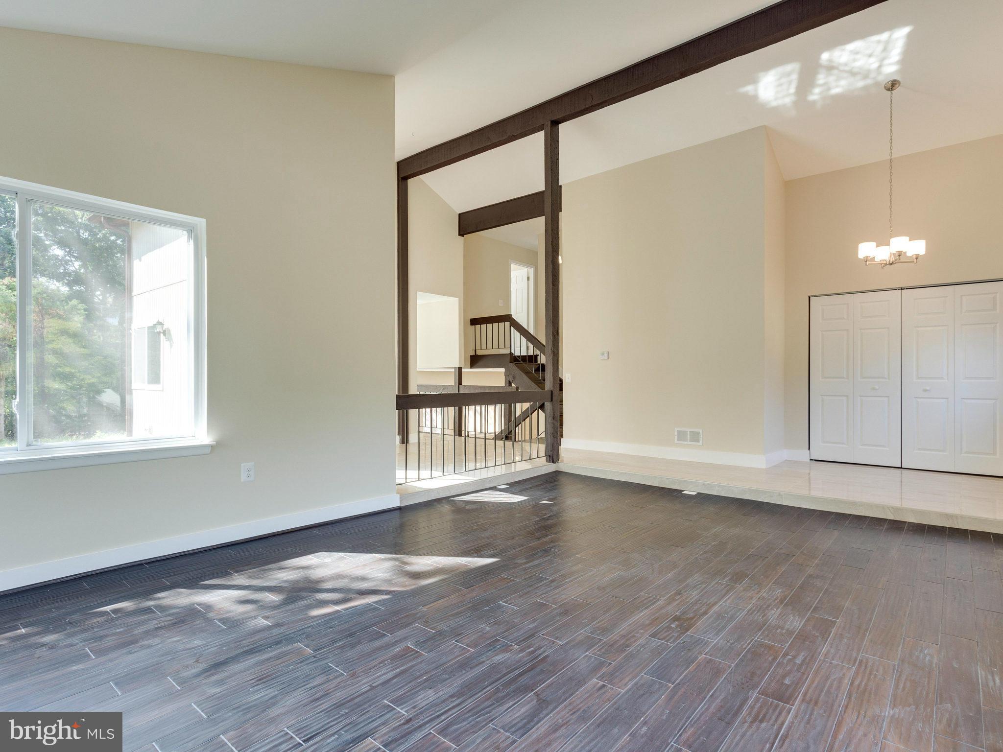 SOUTHERN GROVE - Residential