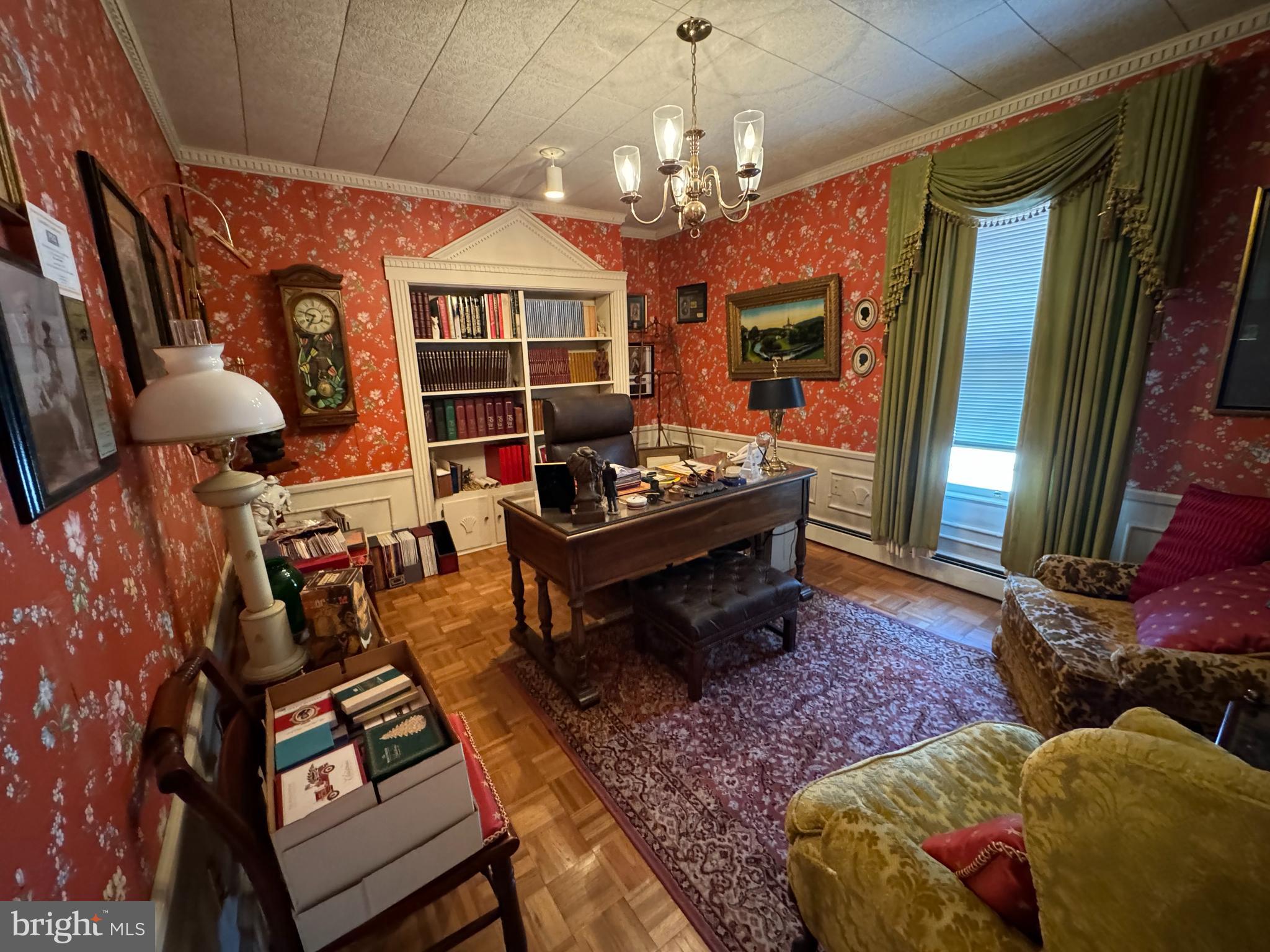 HAGERSTOWN - Residential