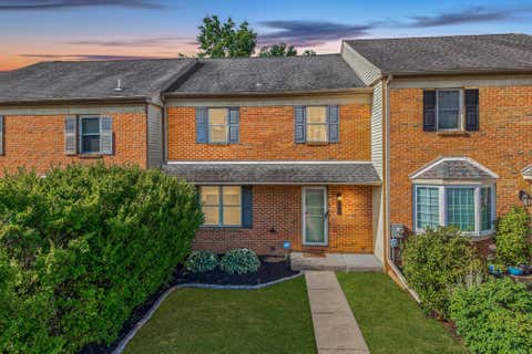 Townhouse For Sale - 105 Berger Rd Rd<br/> SCHWENKSVILLE, PA 19473