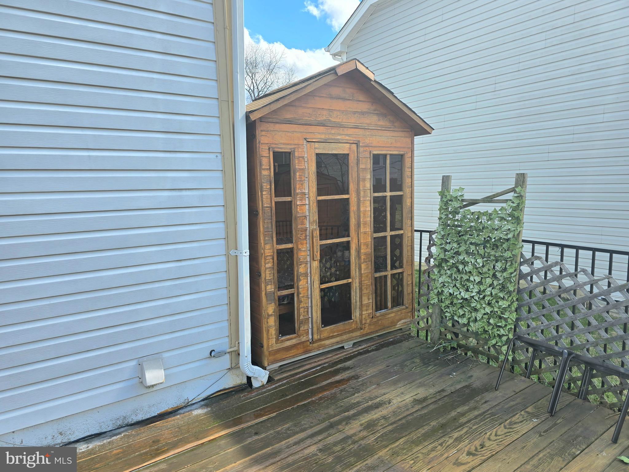 EMORY GROVE - Residential