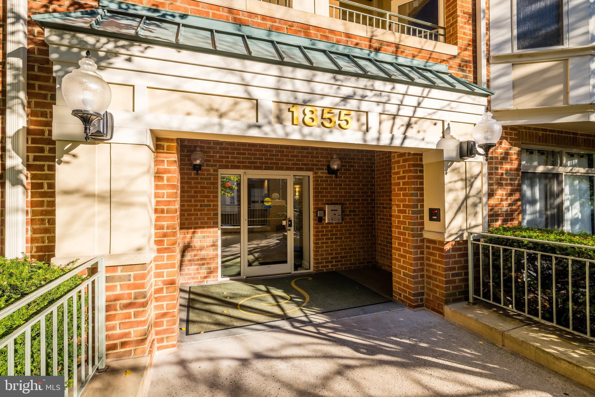 STRATFORD CONDOMINIUMS - Residential