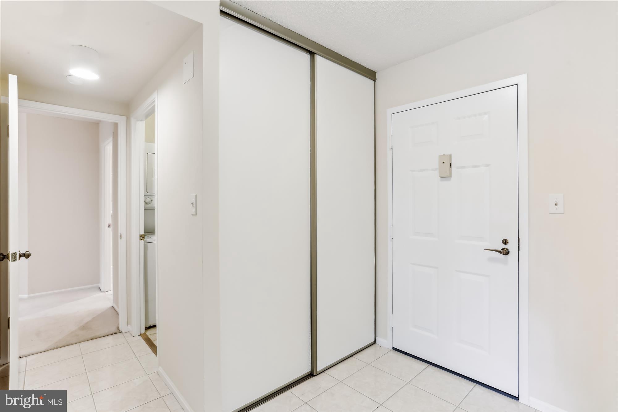 LEISURE WORLD - Residential