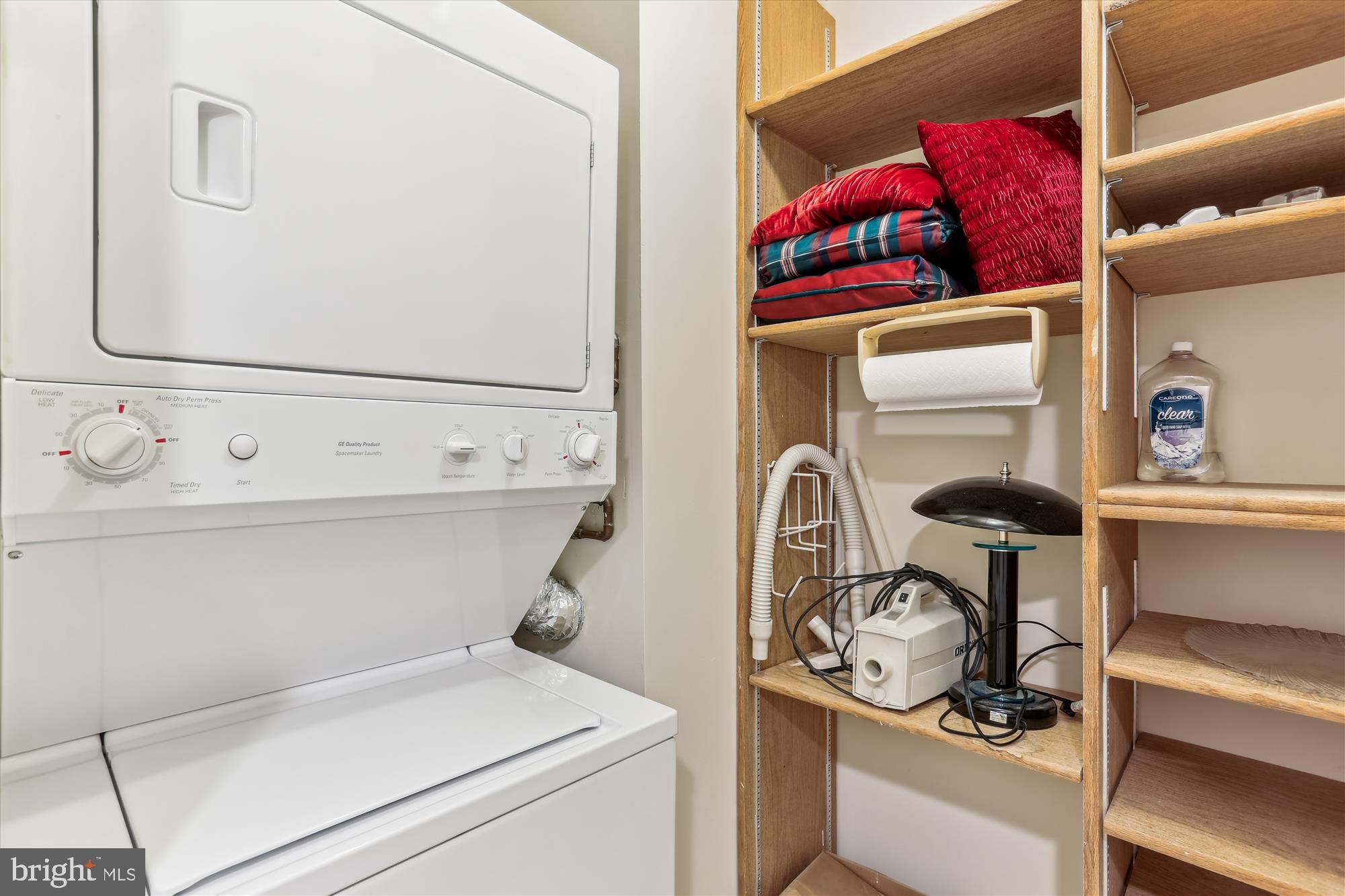 LEISURE WORLD - Residential