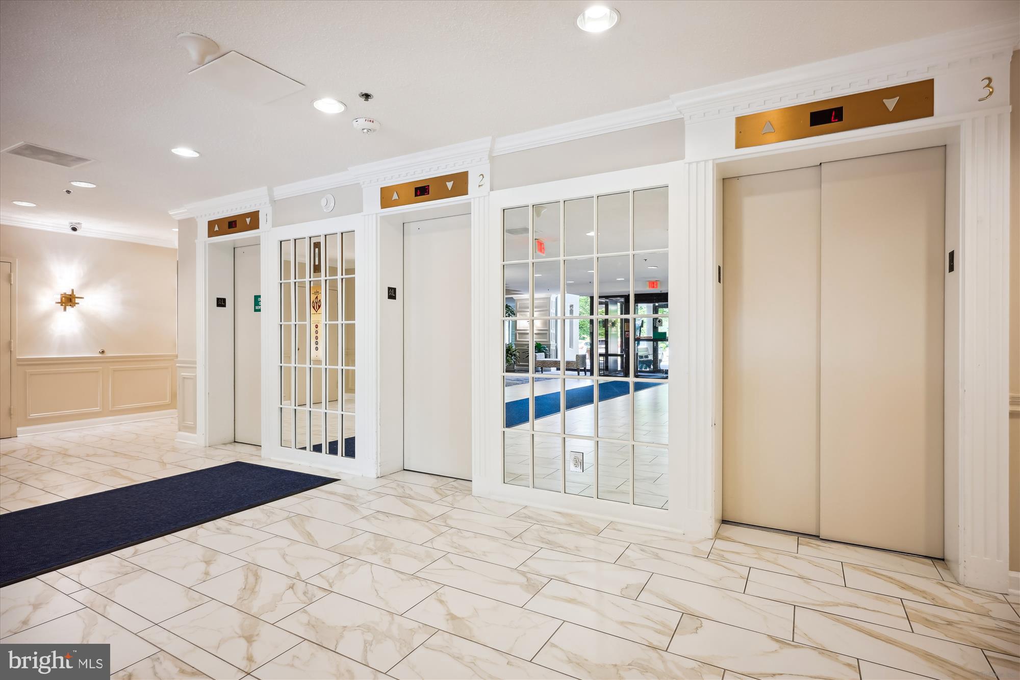 LEISURE WORLD - Residential