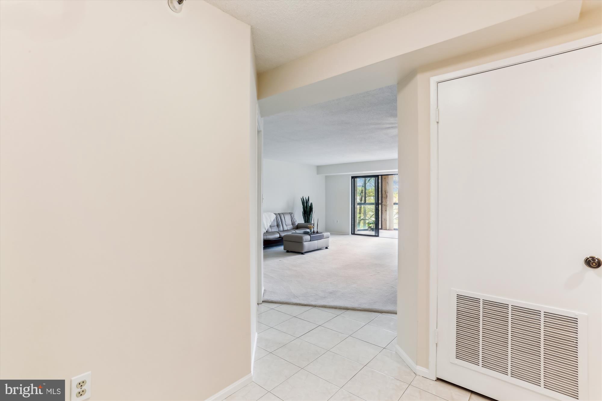 LEISURE WORLD - Residential