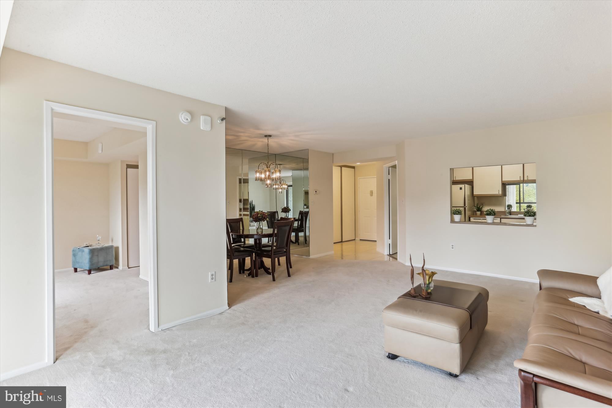 LEISURE WORLD - Residential