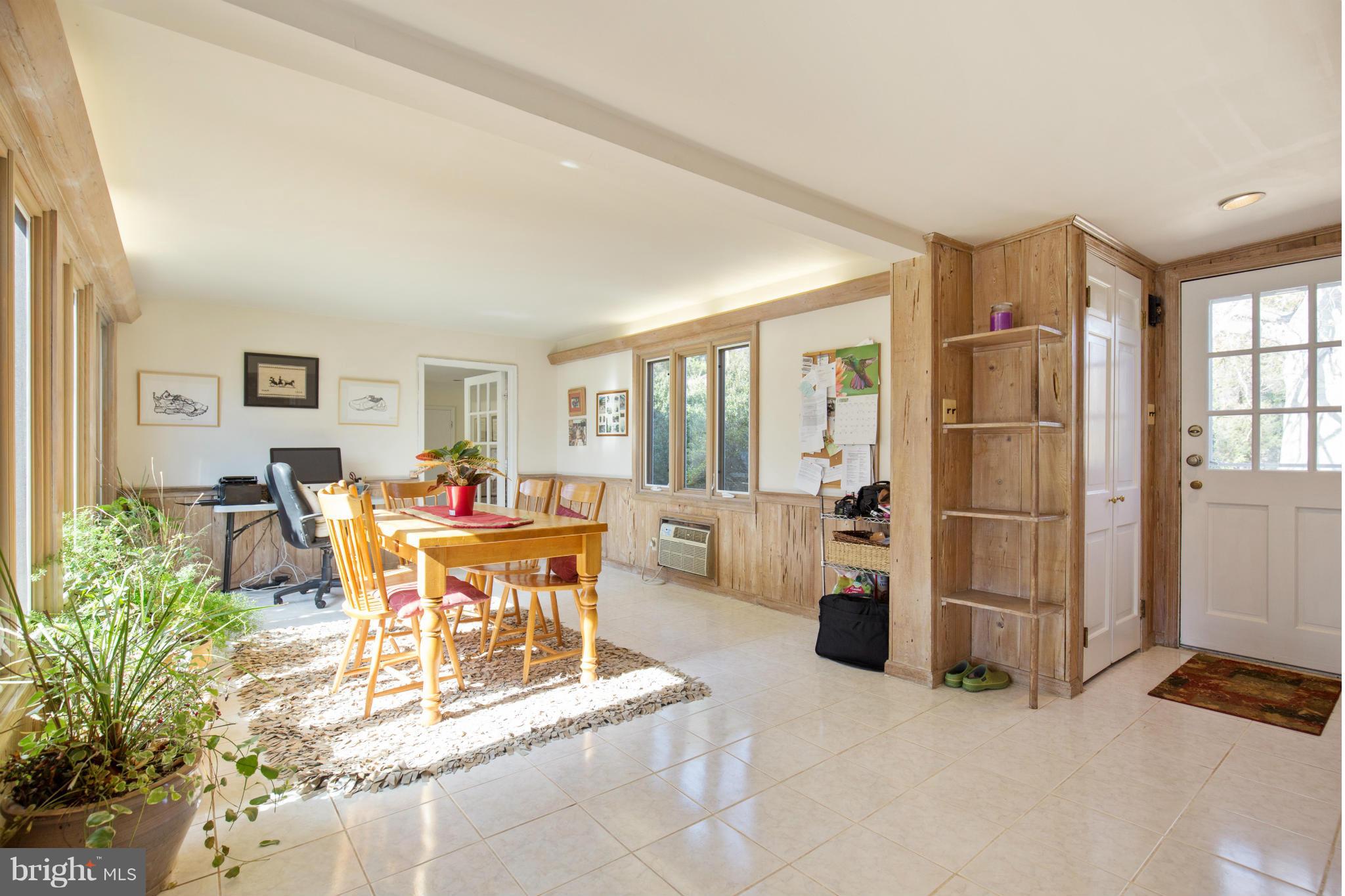 OAK HILL - Residential