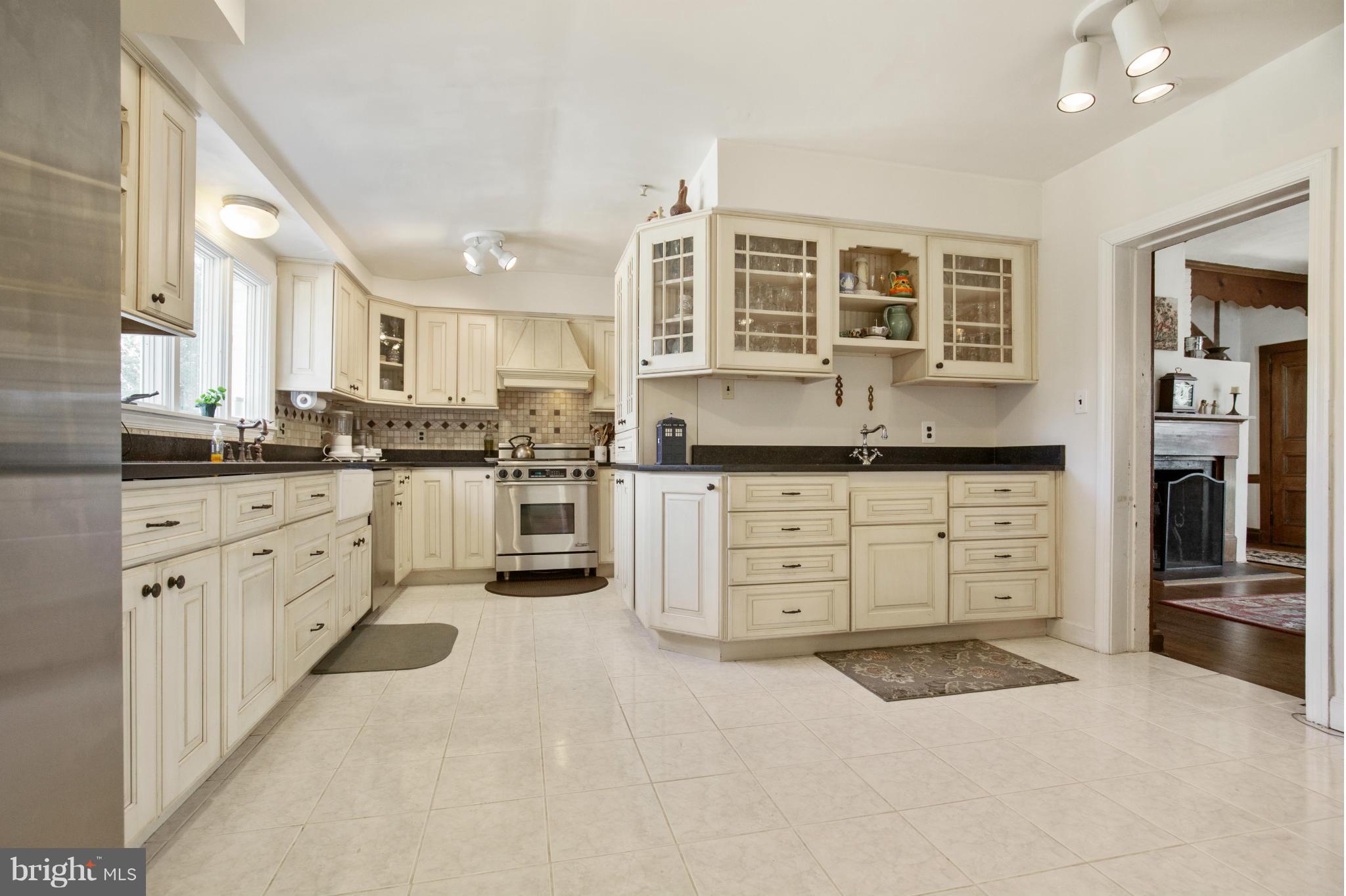 OAK HILL - Residential