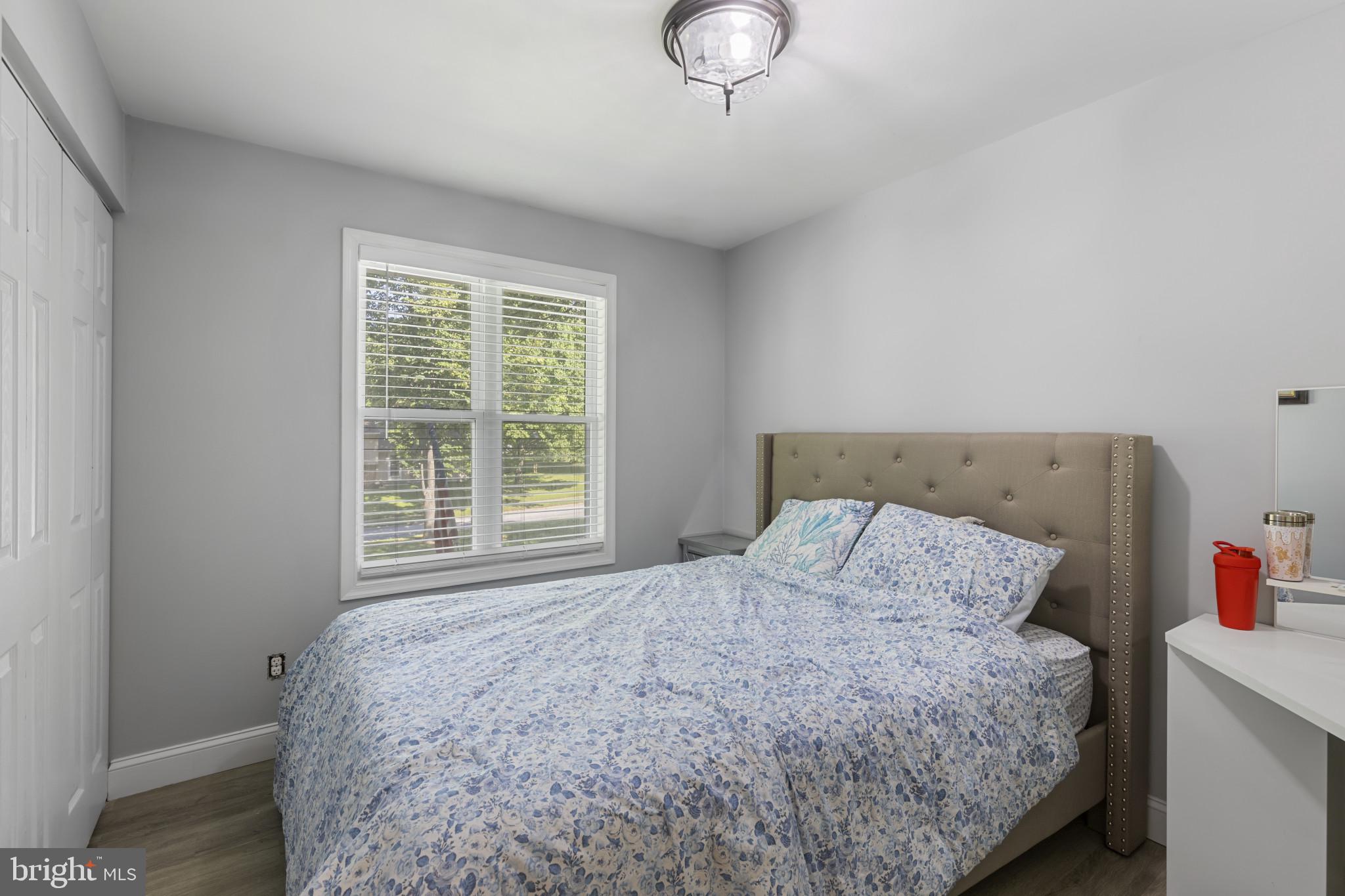 OAKLAND MILLS - Residential