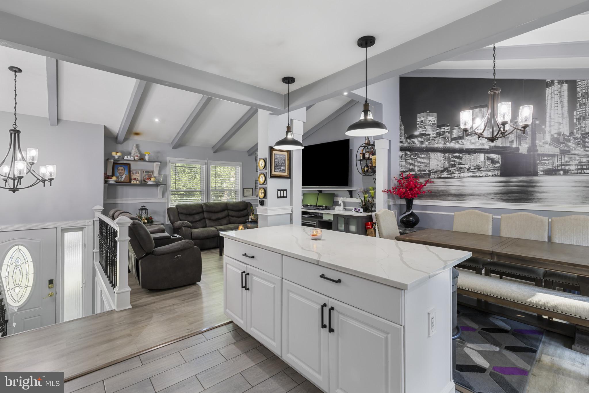 OAKLAND MILLS - Residential