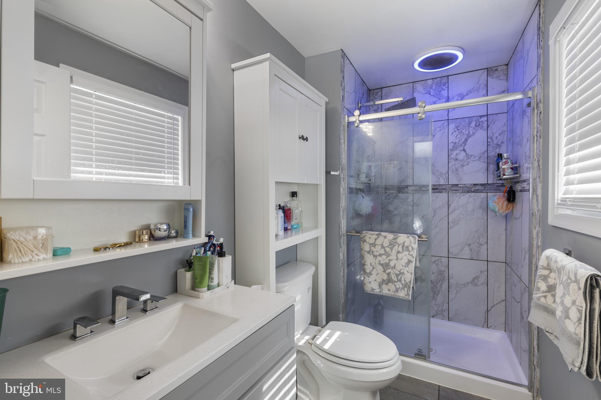 OAKLAND MILLS - Residential