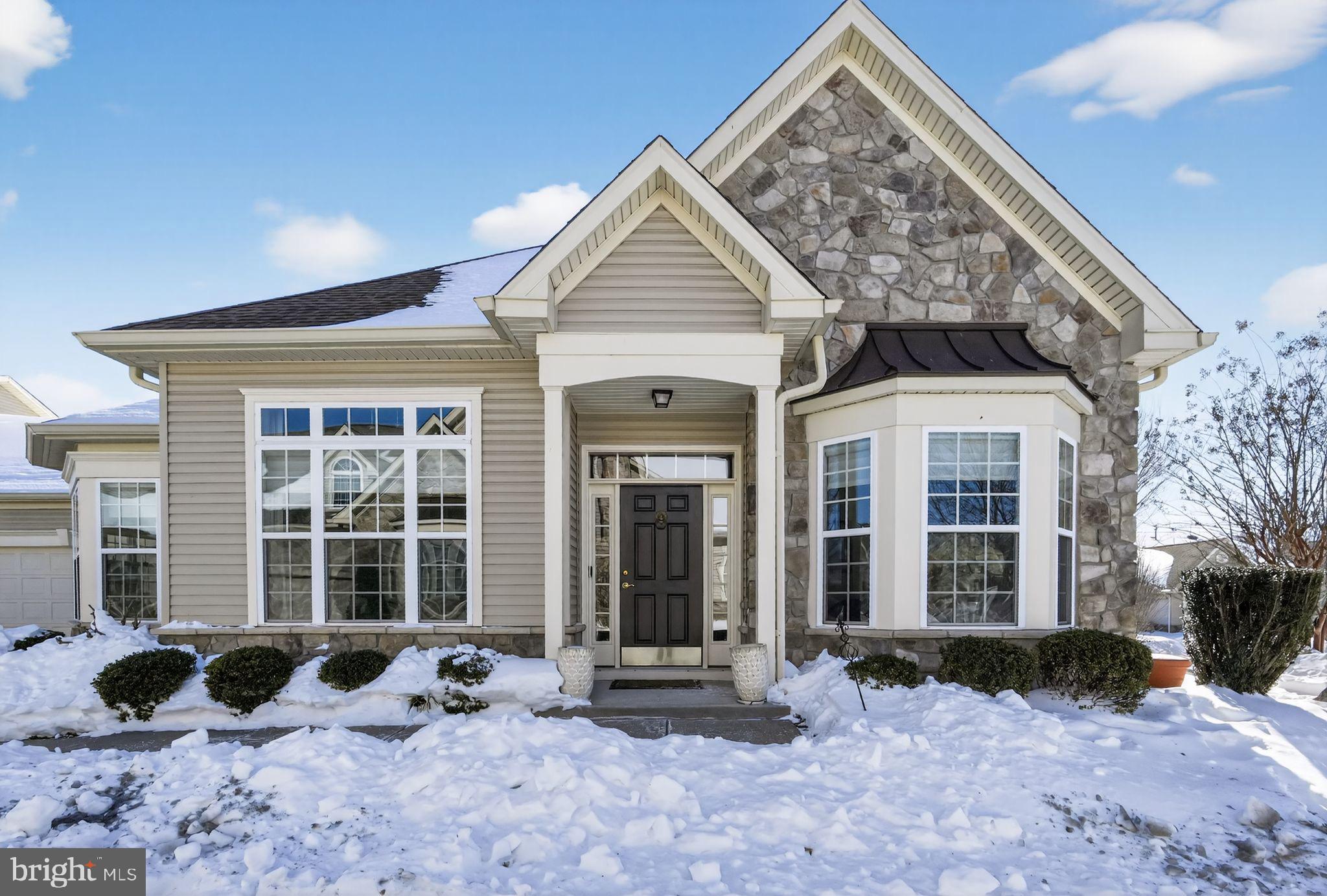 VILLAS OF NEWTOWN - Residential