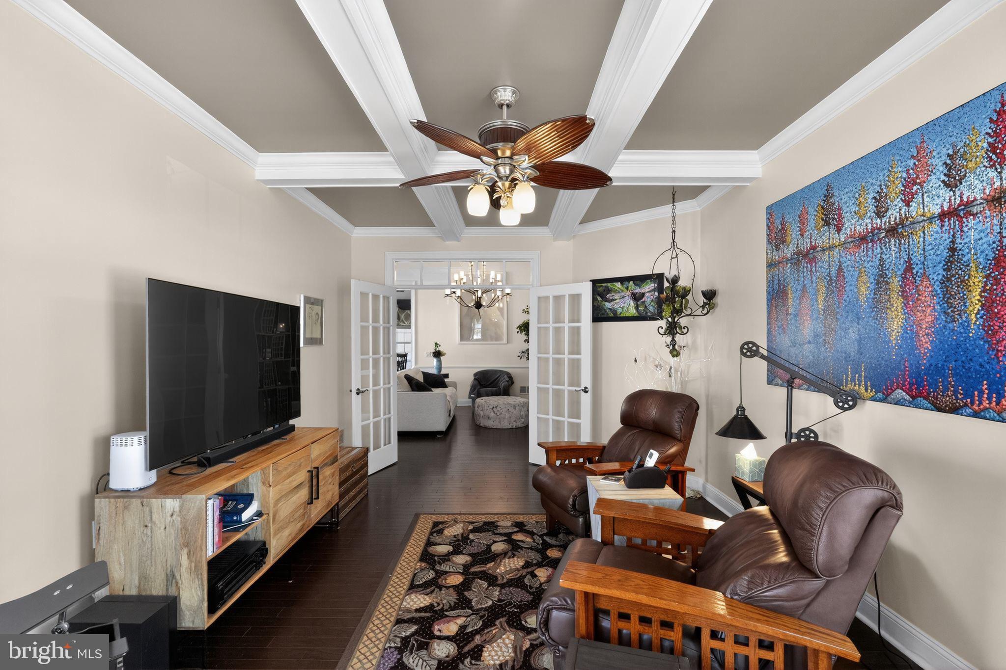 VILLAS OF NEWTOWN - Residential