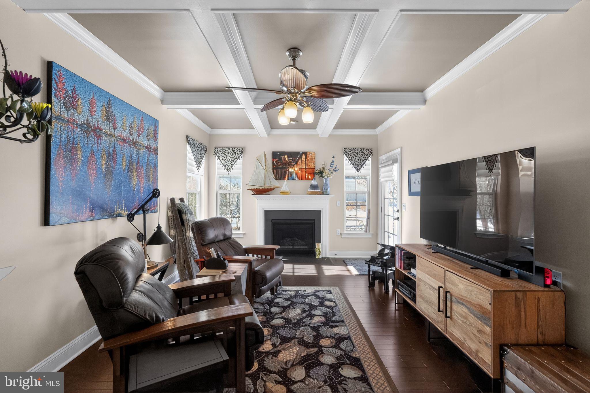 VILLAS OF NEWTOWN - Residential