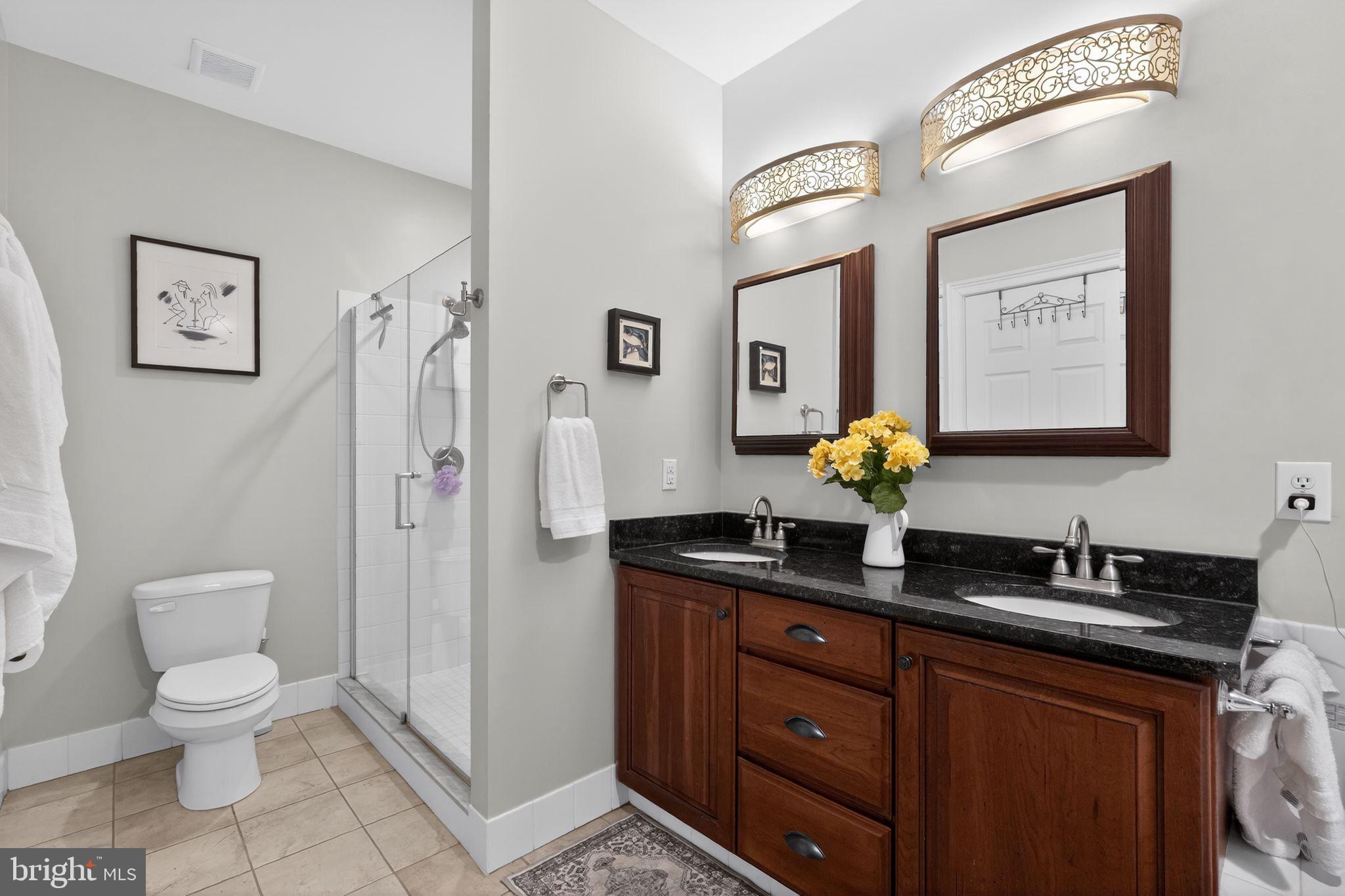 VILLAS OF NEWTOWN - Residential